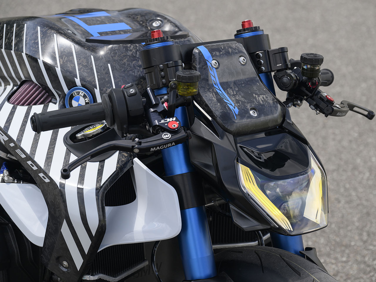 bmw，Nitrogen Acceleration，Short sprint，NOS，motorcycle，