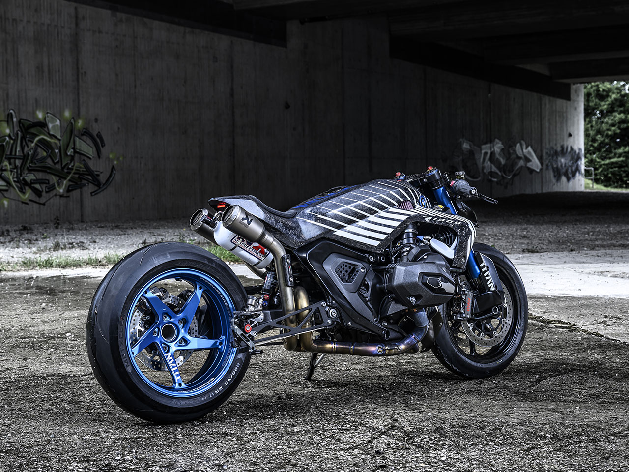 bmw，Nitrogen Acceleration，Short sprint，NOS，motorcycle，