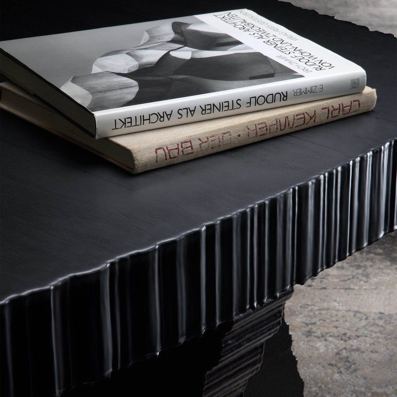 VNTA Table，Sculpture furniture，Environmental protection materials，Reuse of Pauline，