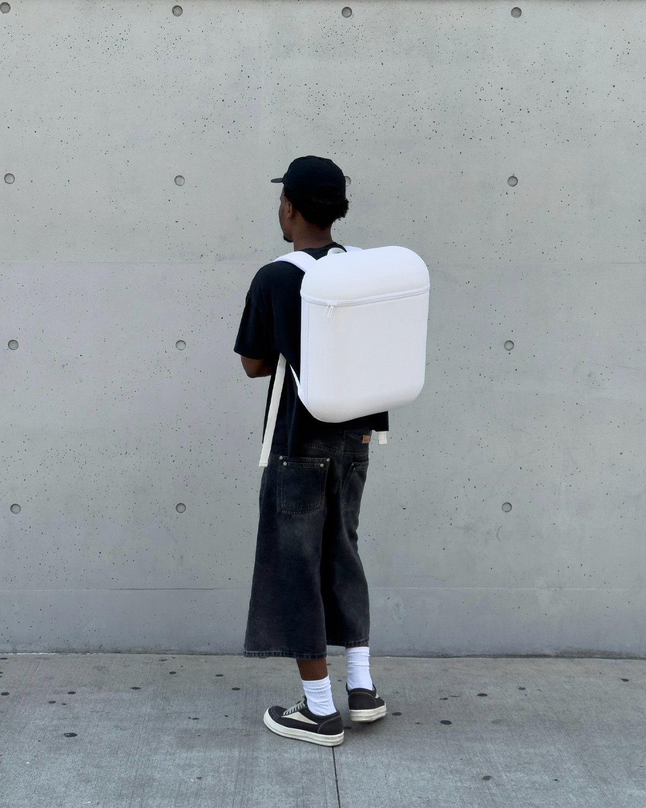 AirPods Backpack，Earphone case，Oversized storage，Concept Backpack，