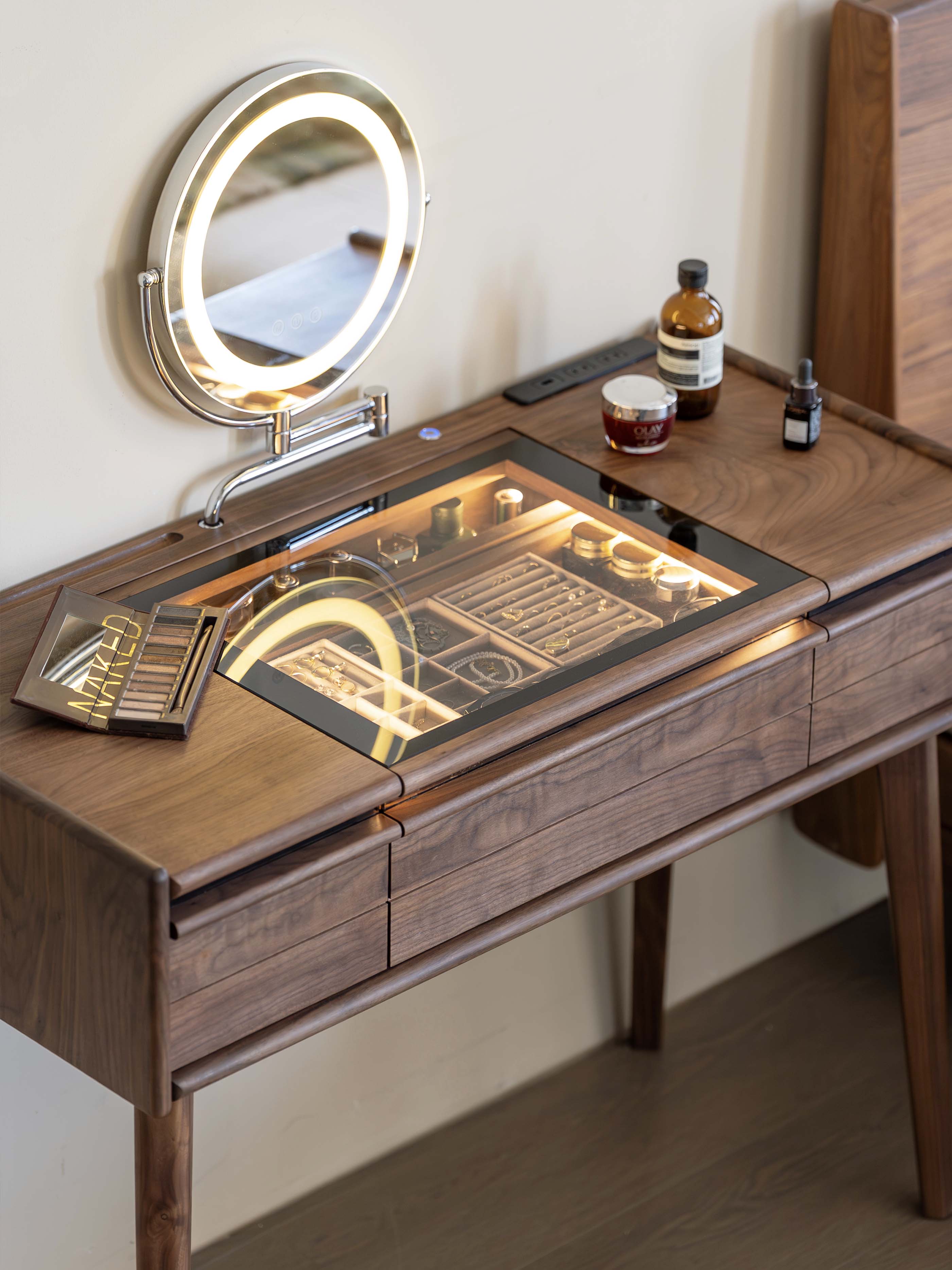 furniture design ，Residential Furniture，Original design，Solid wood furniture，Black walnut furniture，Dresser design，