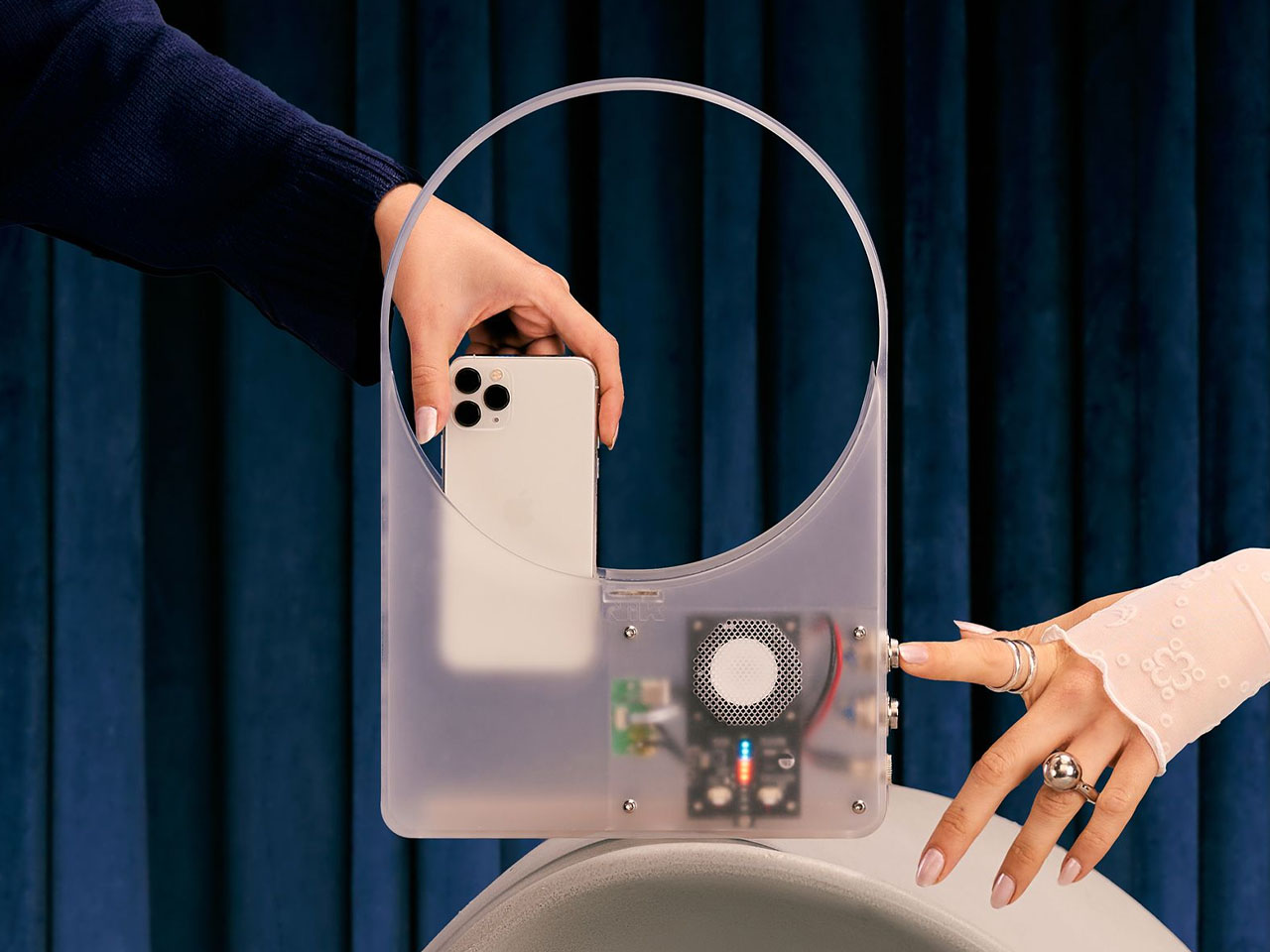 Handbag Speaker，wearable ，Fashion Technology，wireless speaker ，