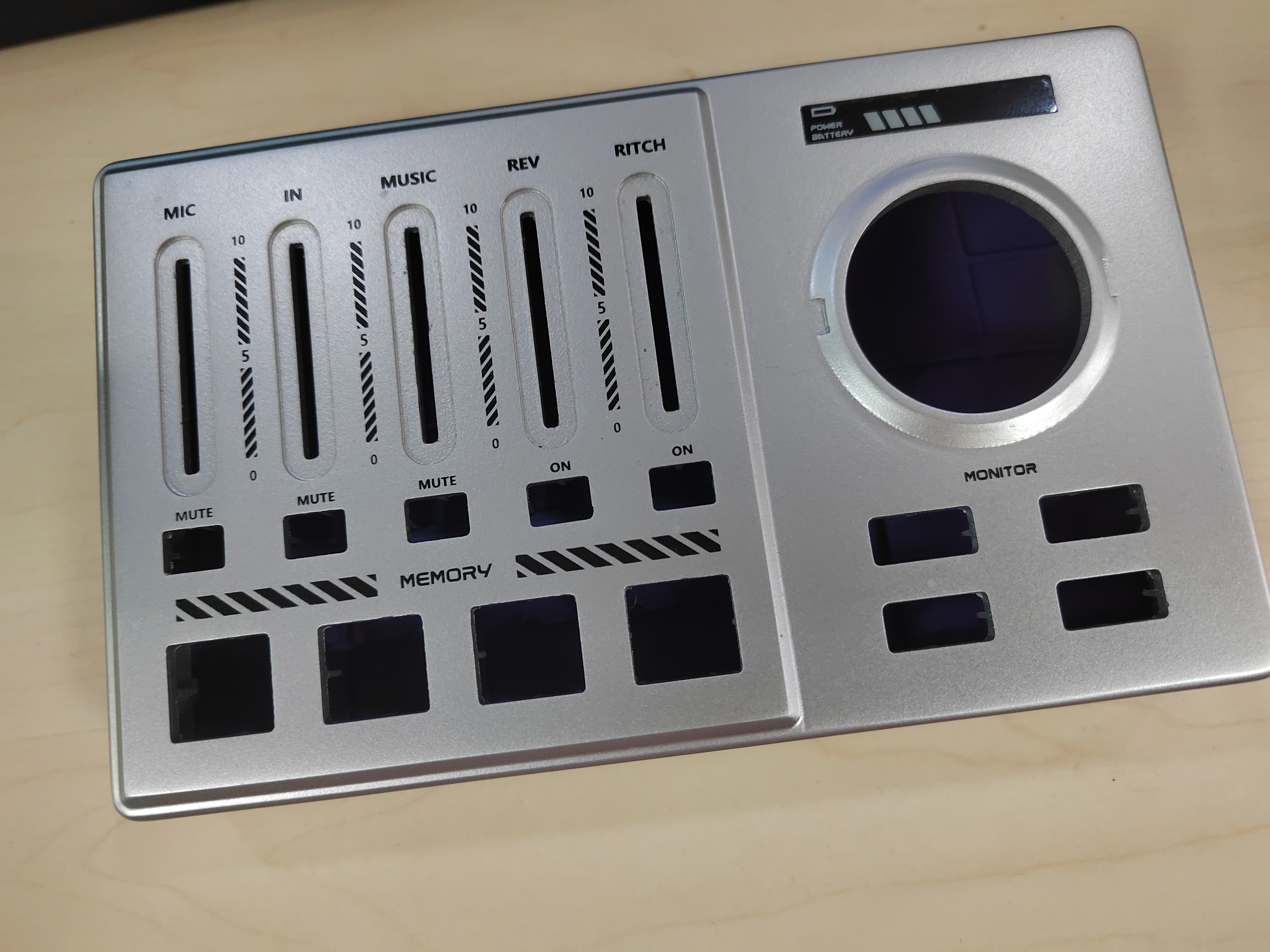 Electronic equipment，sound card，music，3C products，