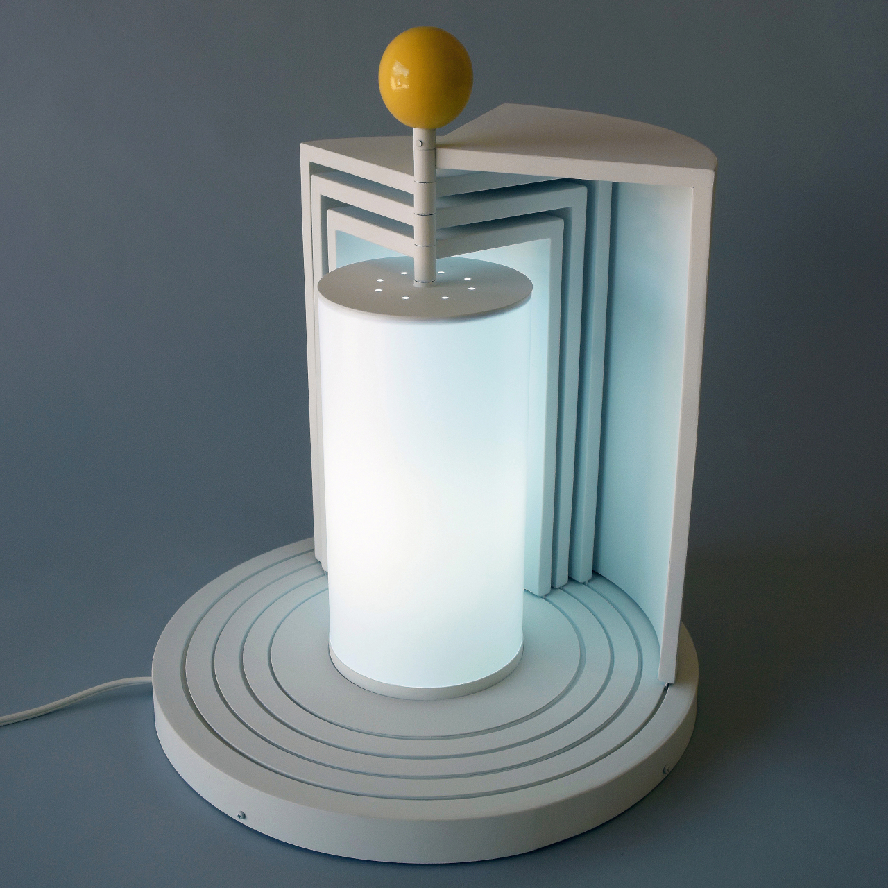 Interactive light，Kinetic Radius，Minimalist design ，magnetic levitation track，Gesture Shaping Light，