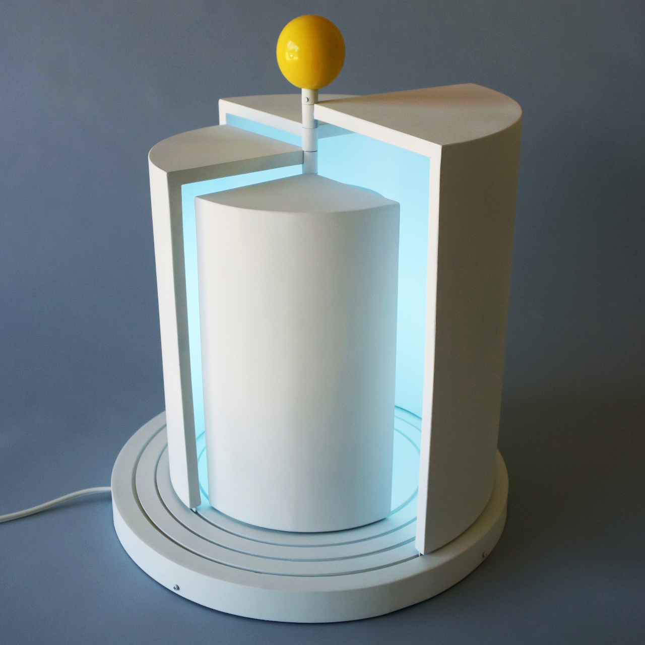 Interactive light，Kinetic Radius，Minimalist design ，magnetic levitation track，Gesture Shaping Light，