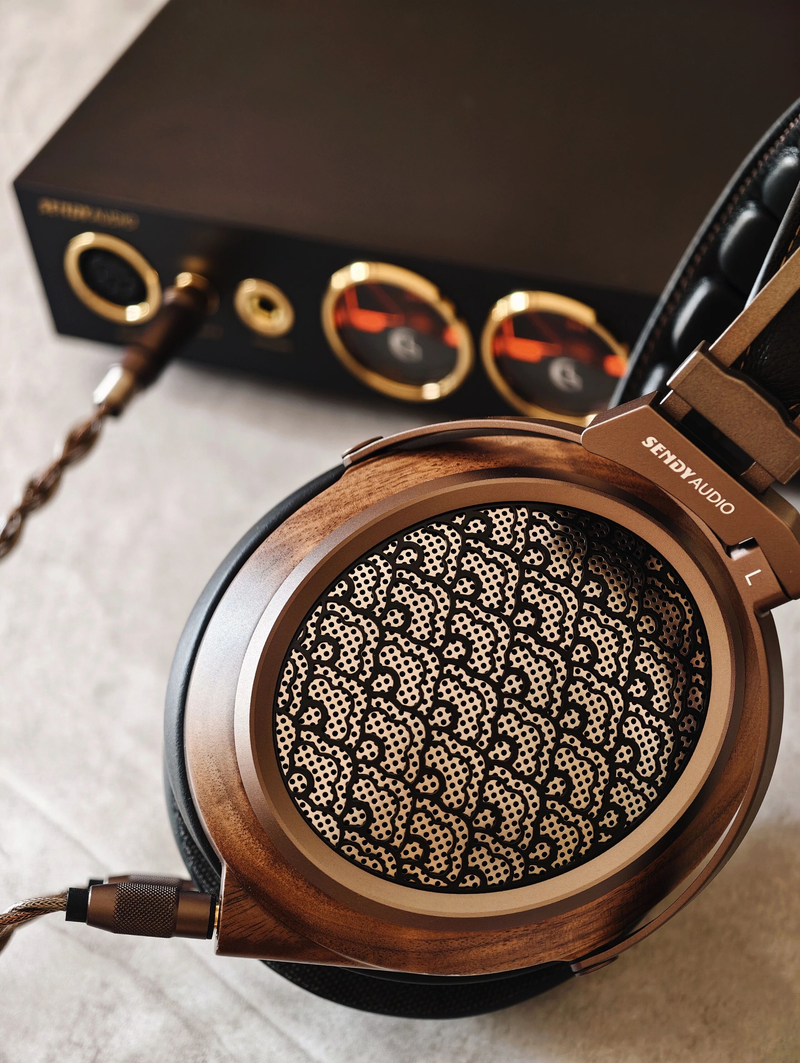 Design inspiration，industrial design，headset，