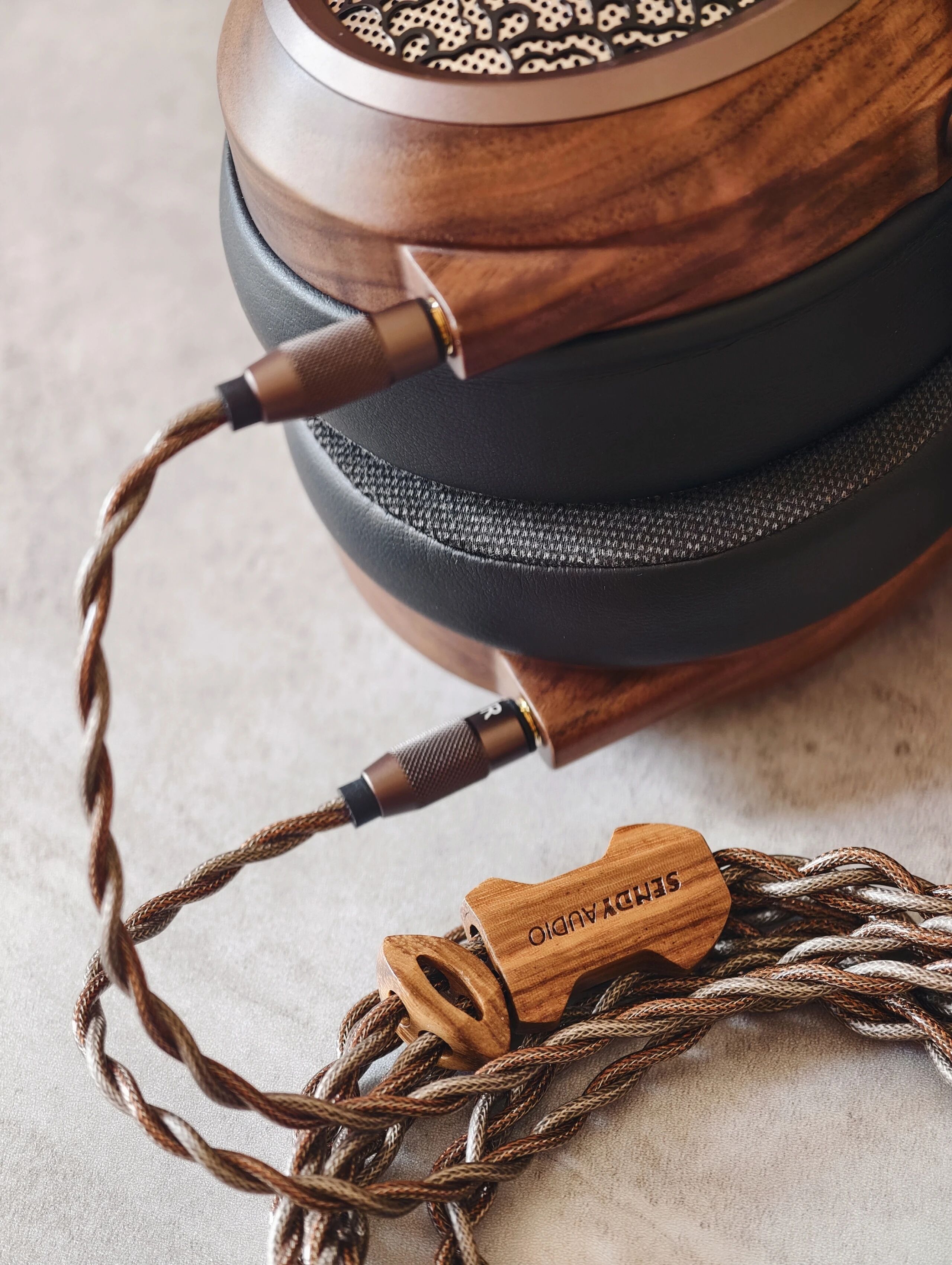 Design inspiration，industrial design，headset，