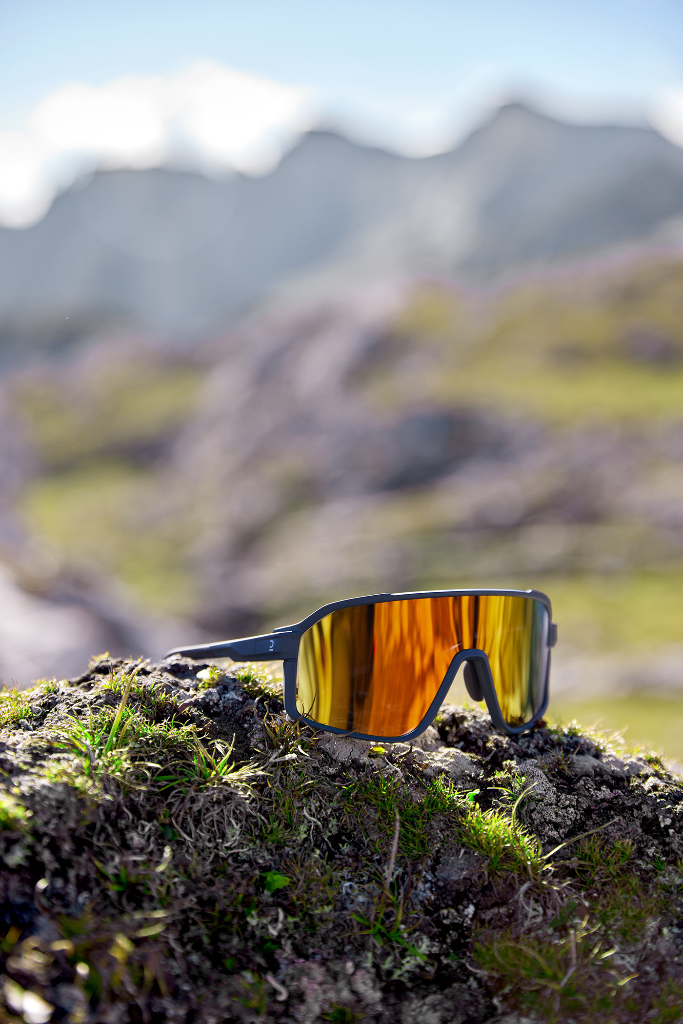 Sports glasses，outdoor limit，Visual experience，Performance Aesthetics，DECATHLON MH 900，