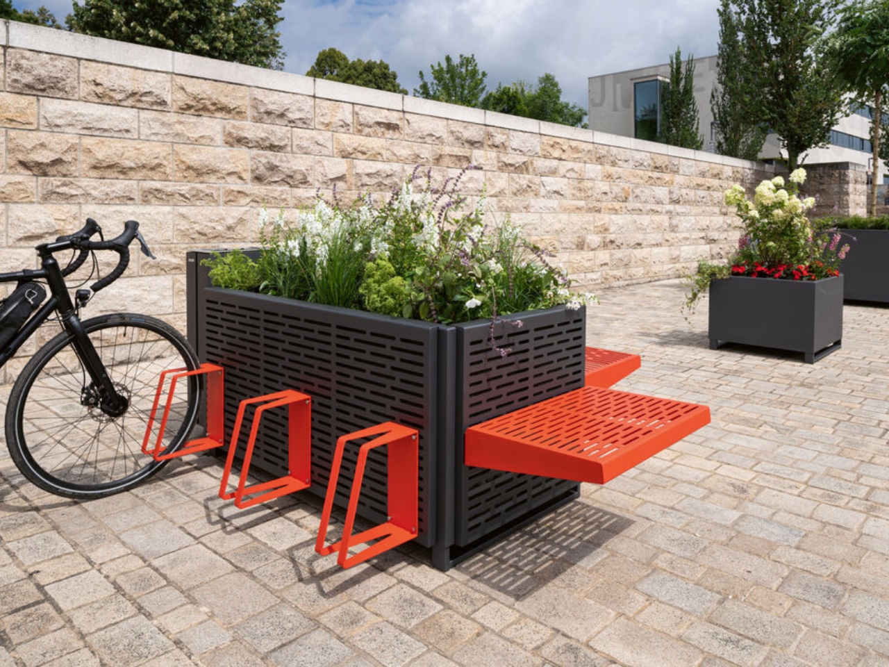 Planter 300，Modular planter，gardening facilities，Outdoor landscape，