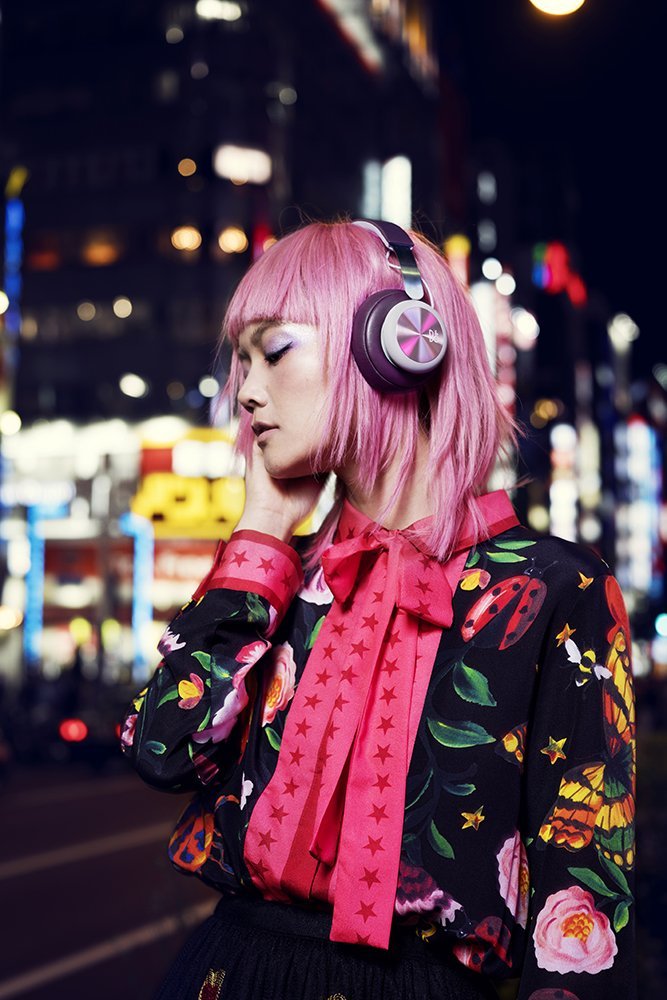 intelligence，Bluetooth，headset，b&o，