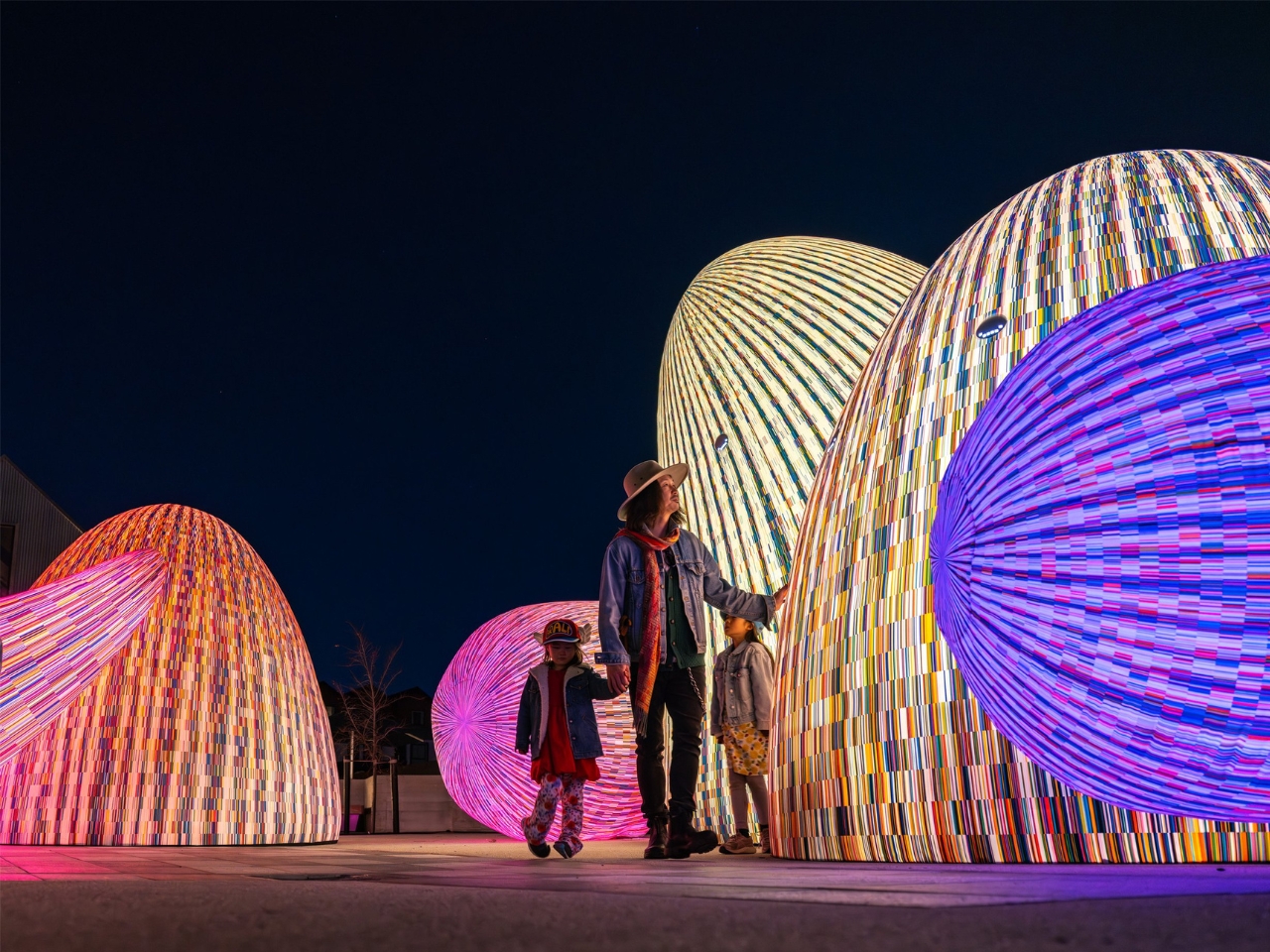 Whispering Mountains，Art installation，Outdoor landscape，Interactive Design，