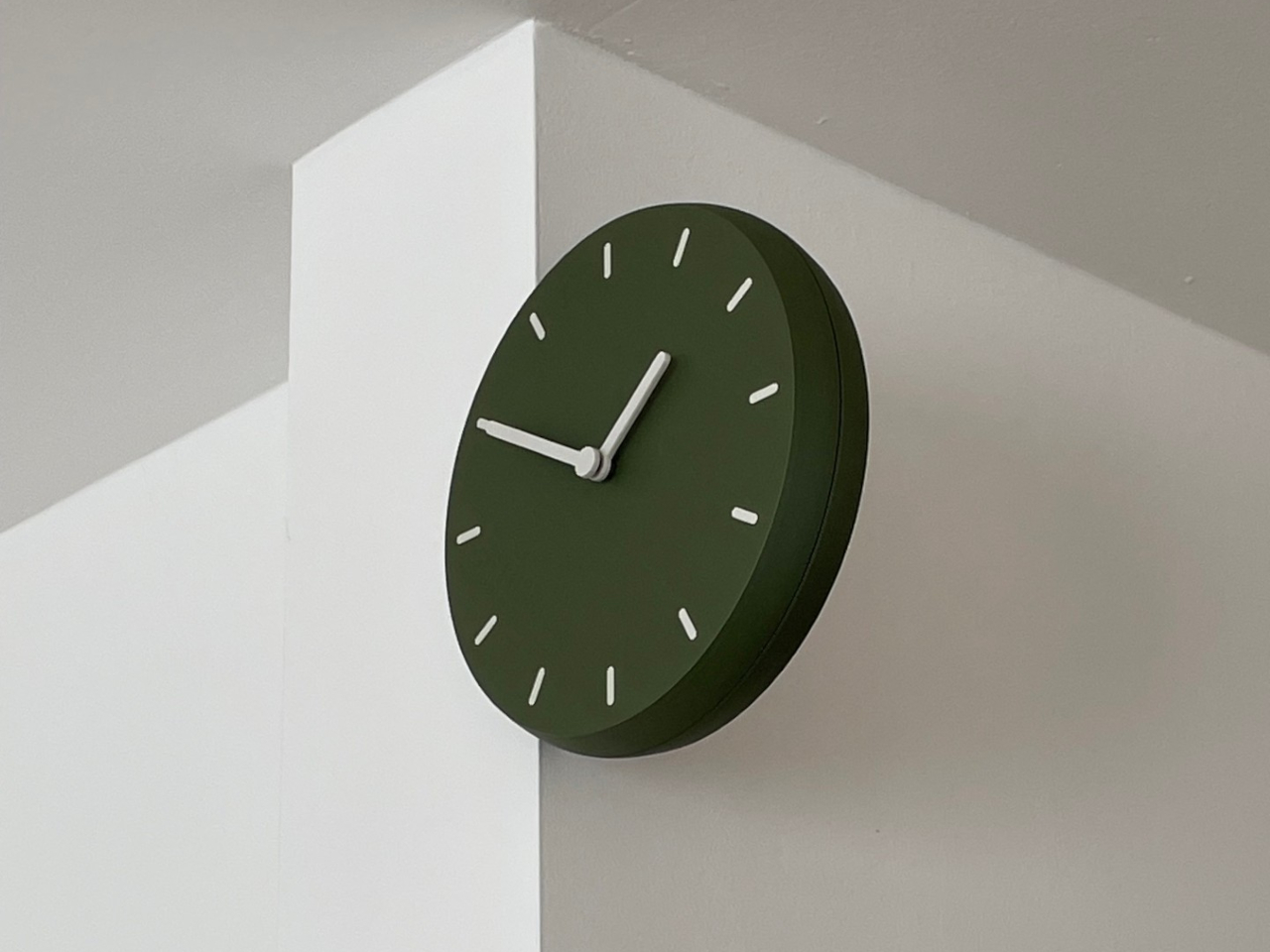 Corner clock，Clock，Corner Design，Home Furnishing decoration，