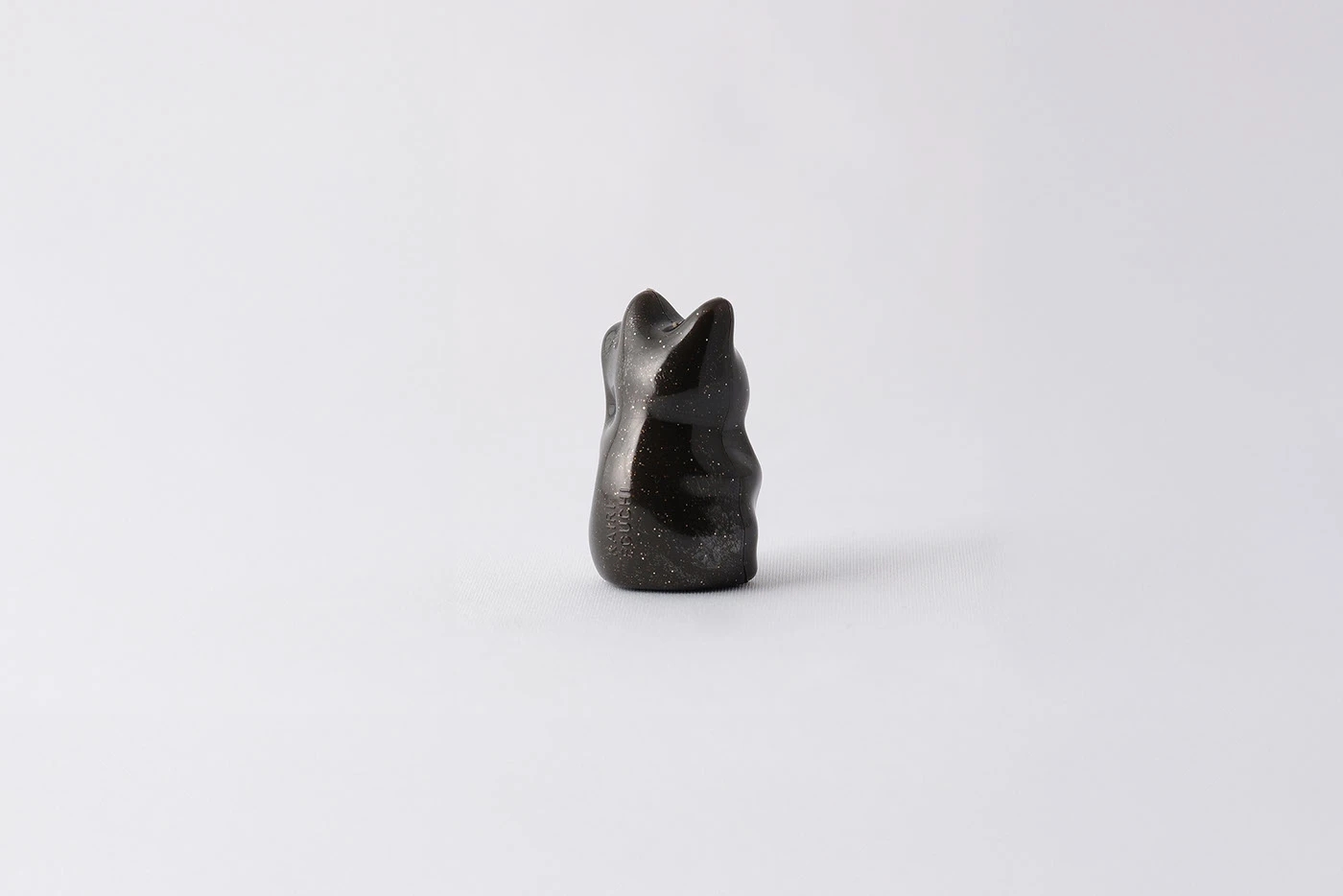 marine waste plastics，Fortune Cat，Sea glass fillet，Sustainable design，Environmental Enlightenment，