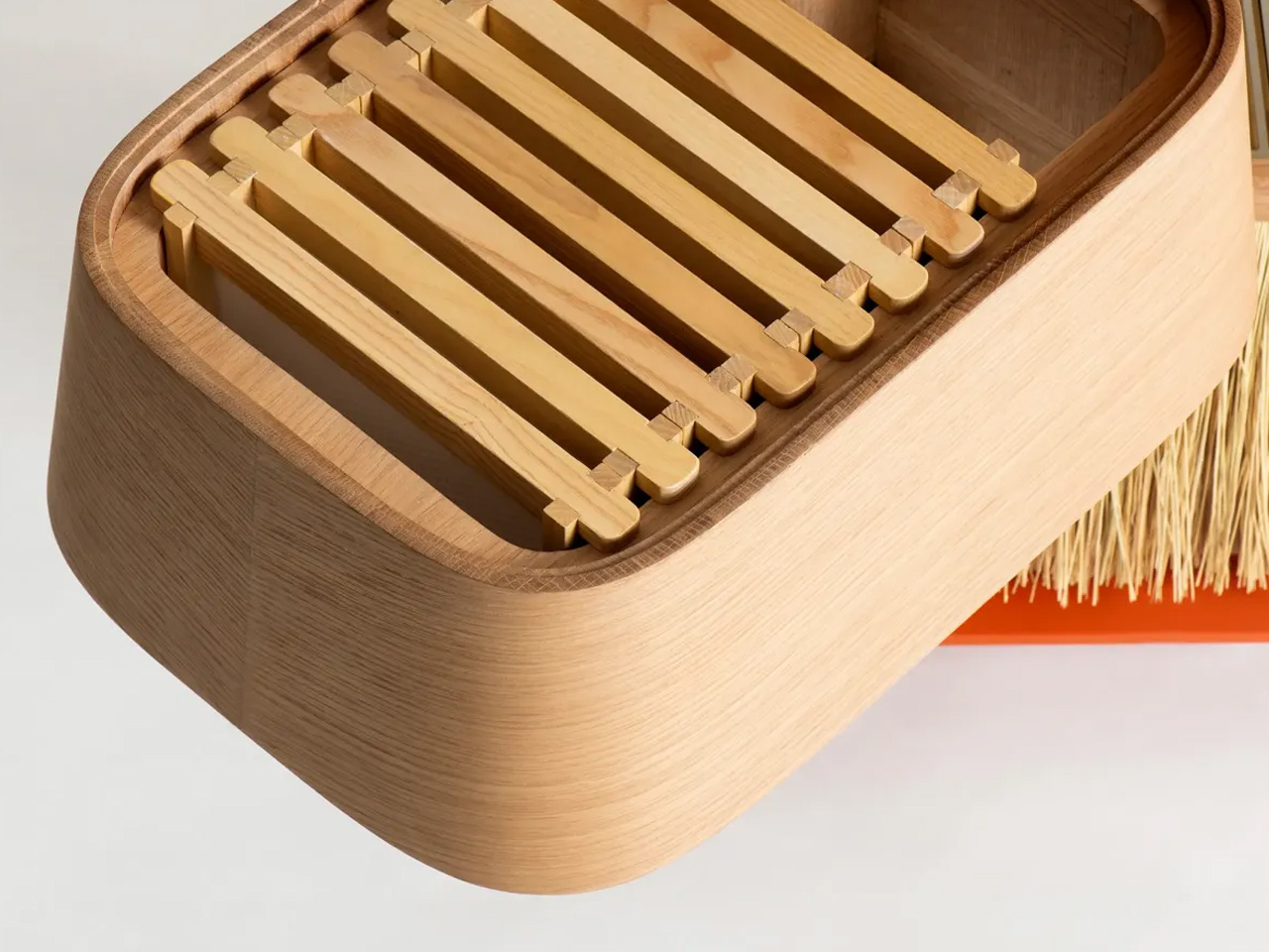 Modular Hive，Solitary Bee Hotel，Milan Design Week 2025，stackable ，Andreu World，