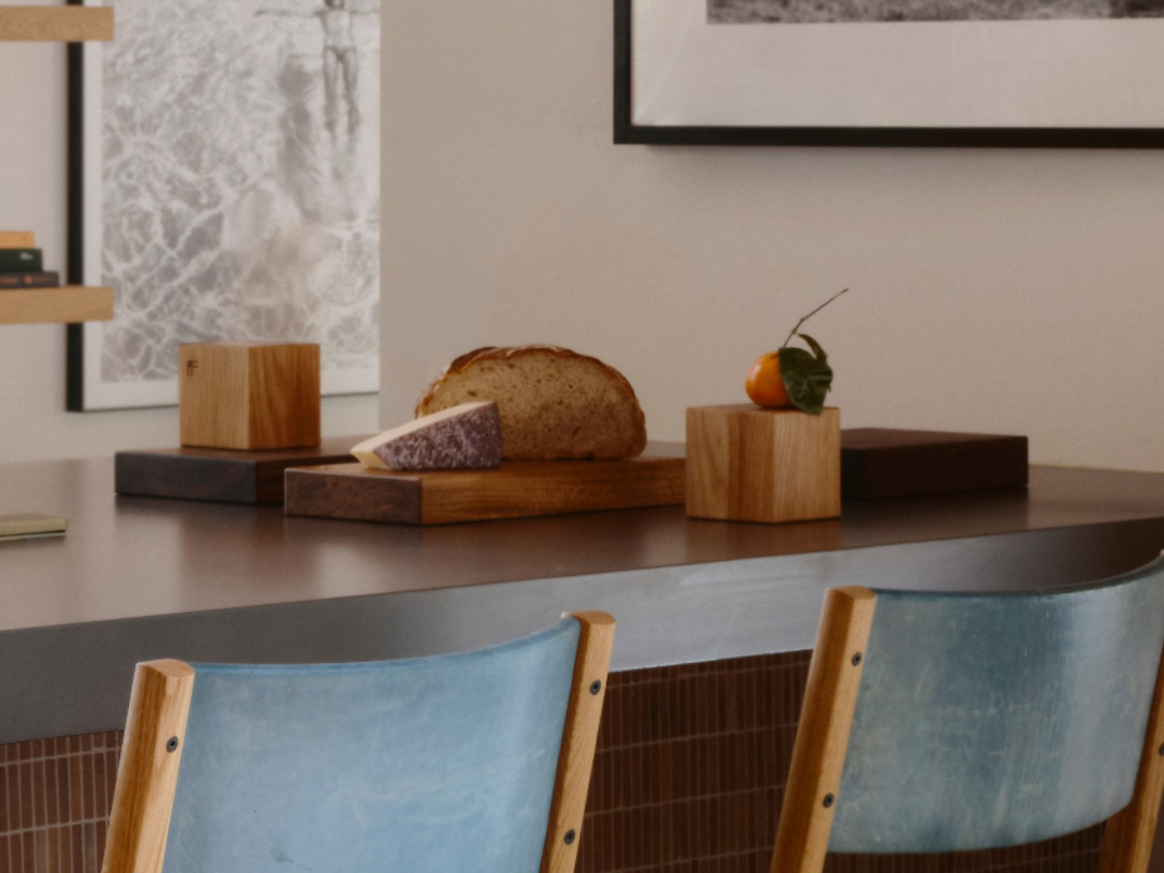 Sustainable Home Furnishing，Manual Limited，Extruded aluminum candle holder，Wood-patchwork cheese board，