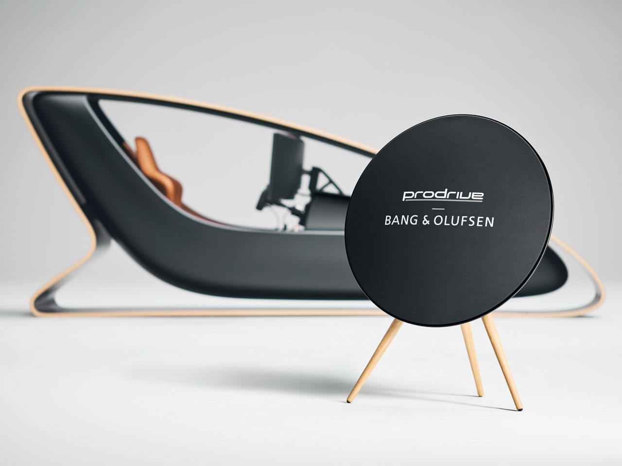 Curved screen，Connolly，steam bending wood，Racing Training Artifact，Vaughtons，