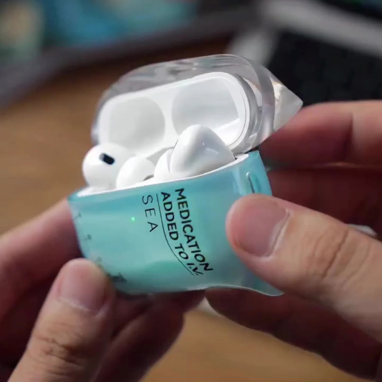 Infusion bag, ear shell，liquid vision，airpods，Funny design，