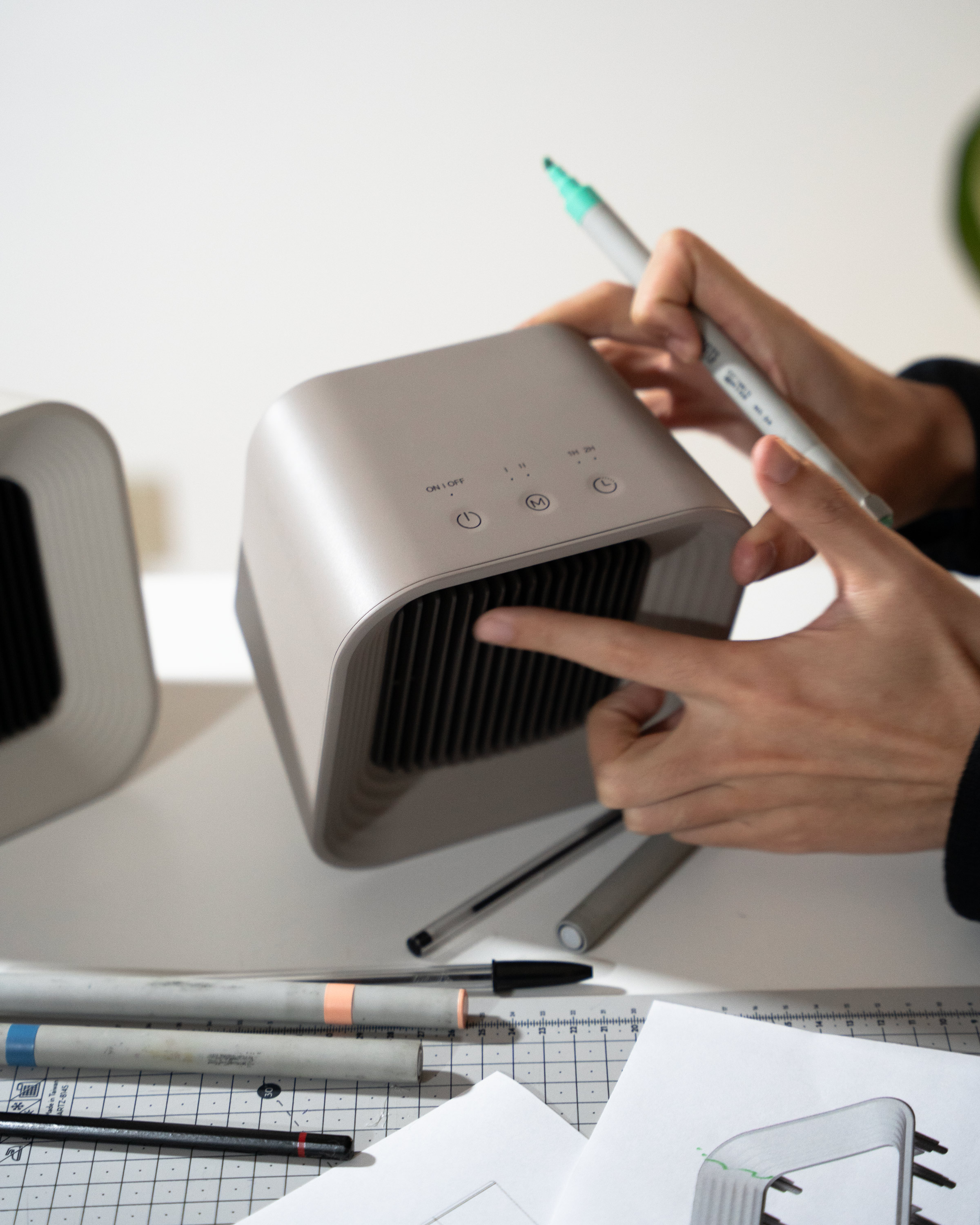 heater，Minimalist，Electric heater，small home appliances，Air heater，Heater，Home appliance design，industrial design，