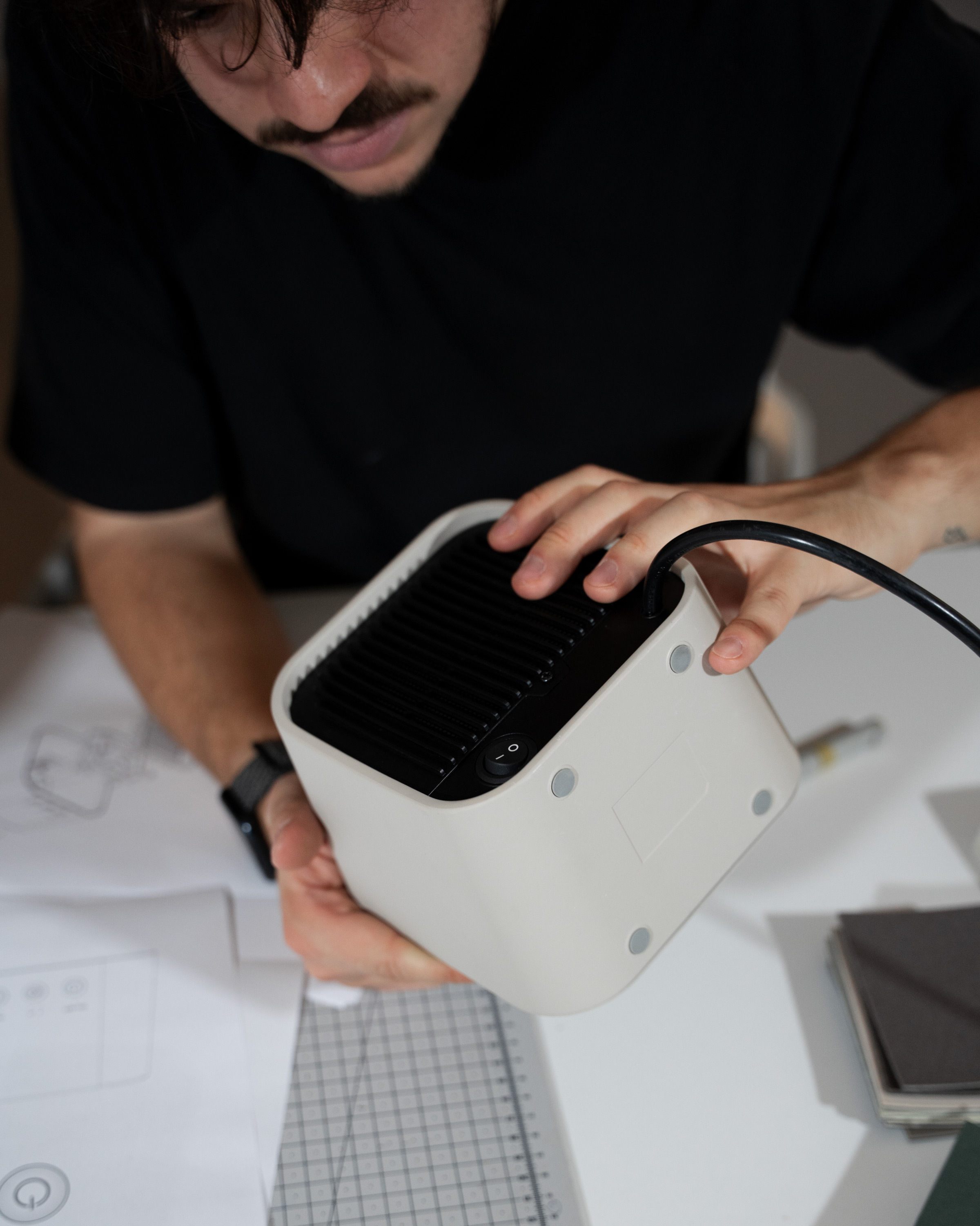 heater，Minimalist，Electric heater，small home appliances，Air heater，Heater，Home appliance design，industrial design，