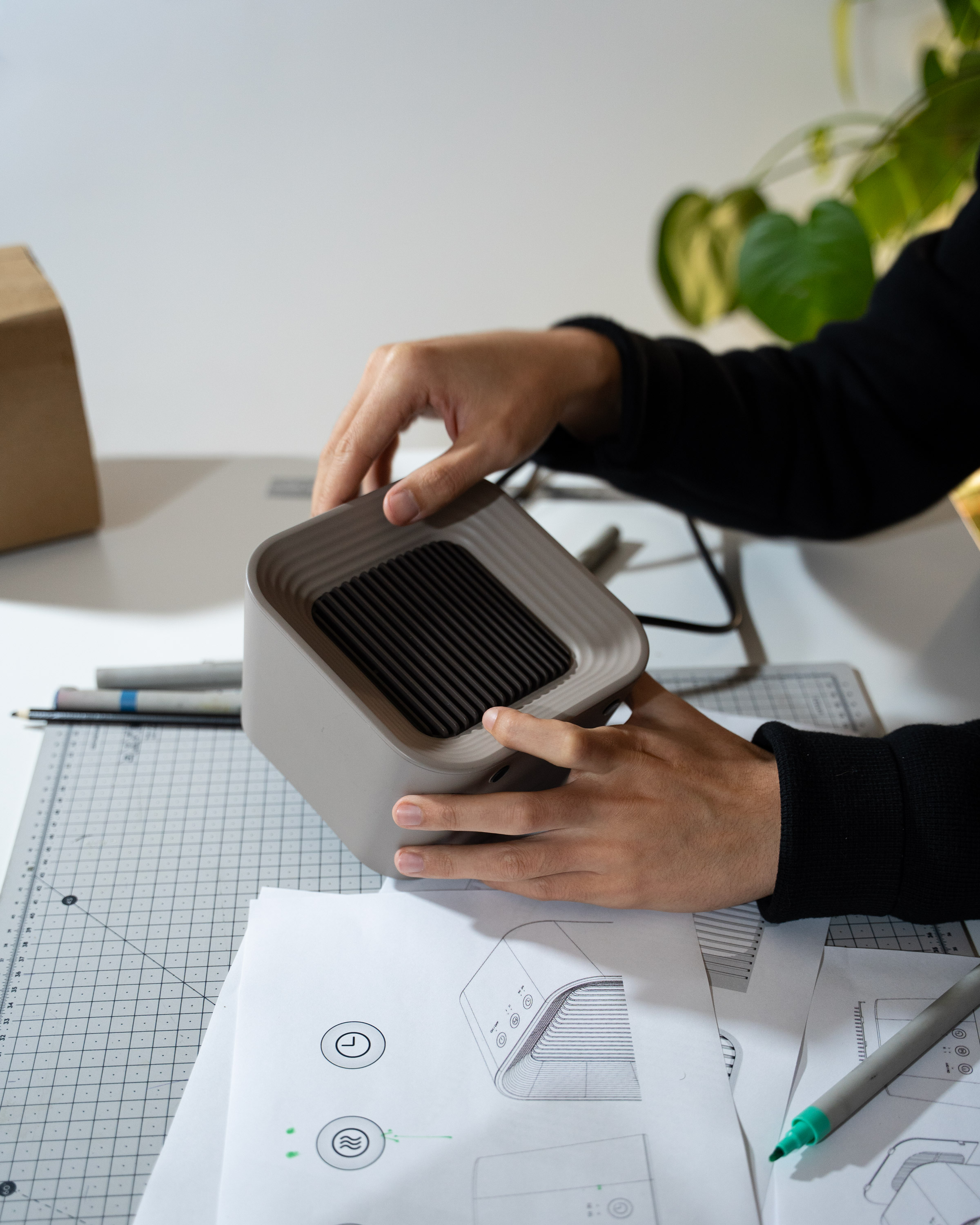 heater，Minimalist，Electric heater，small home appliances，Air heater，Heater，Home appliance design，industrial design，