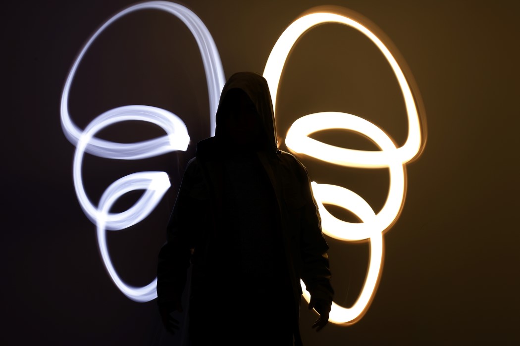 Gesture control，intelligence，Light bulb:，LightCube，