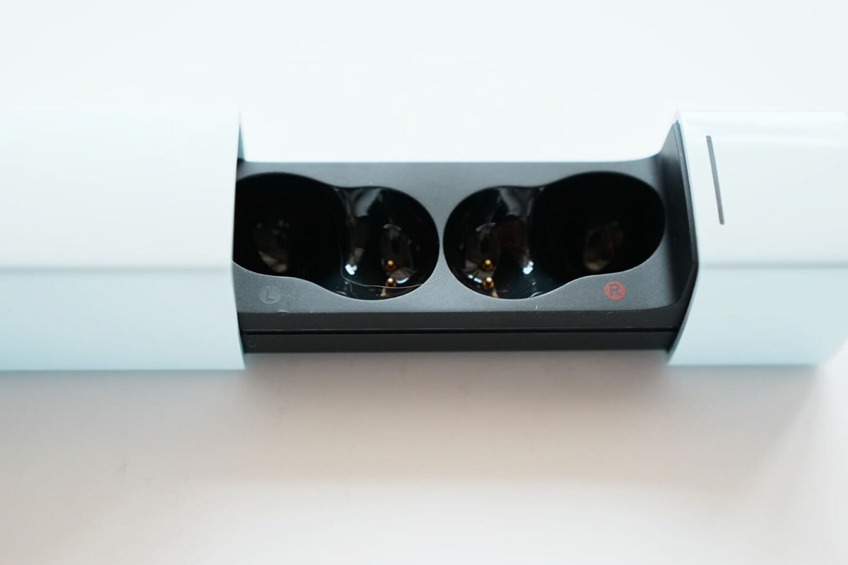 Bluetooth headset，Soundcore A30i，Lightweight Mini Beans，No sense of wearing，Magnetic opening and closing，