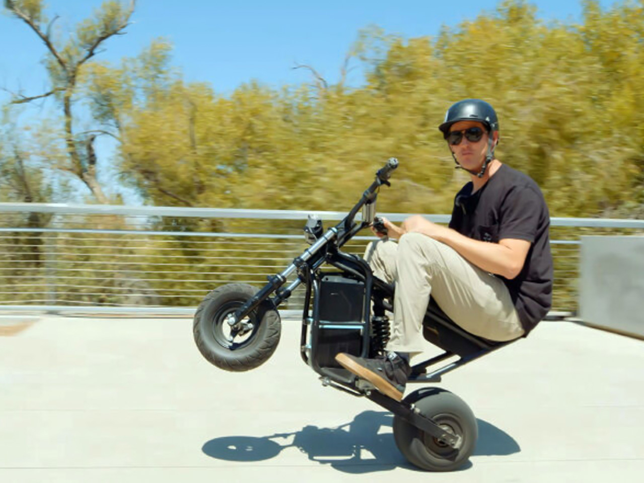 vehicle，Electric motorcycle，Wheelie Fun Bike V1，industrial design，