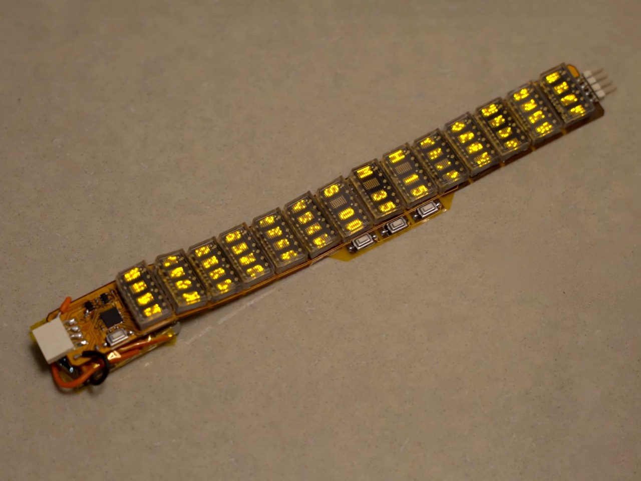 Cyberpunk Watch，wraparound display，Concept Watch，Science fiction Aesthetics，Surround screen，