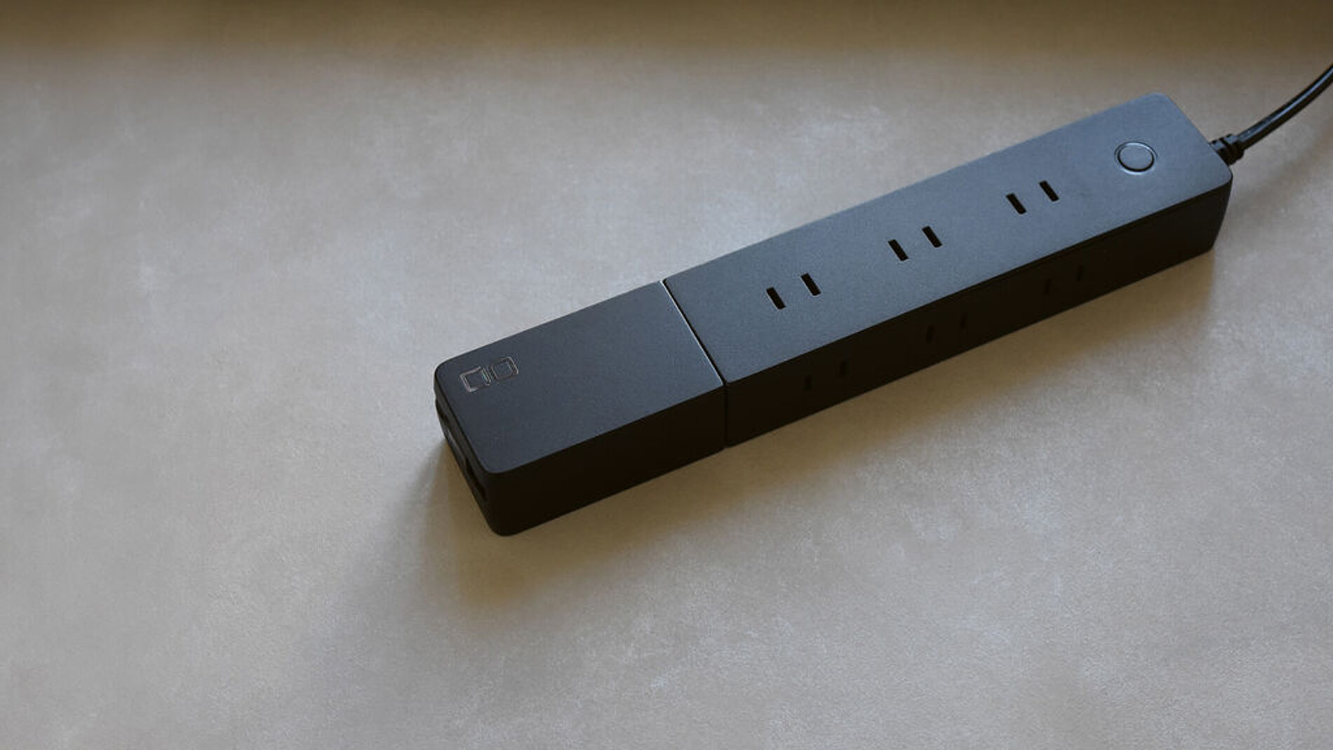 2025 Red Dot Product Design Award，Computer and Communication Technology，Charger，