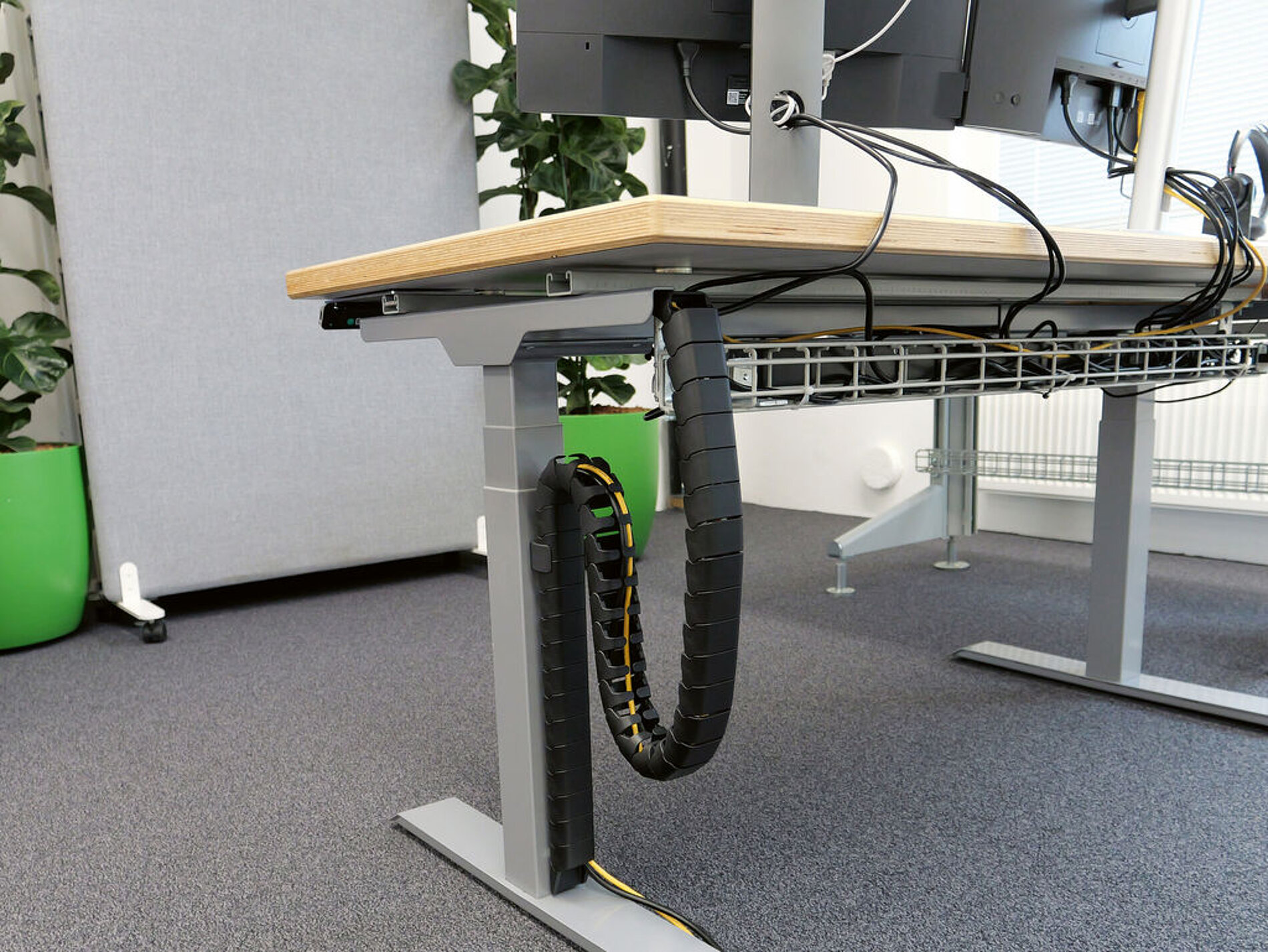 2025 Red Dot Product Design Award，furniture design ，Cable guide system，