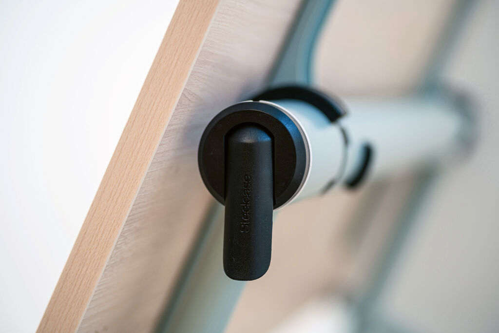 2025 Red Dot Product Design Award，furniture design ，desk，