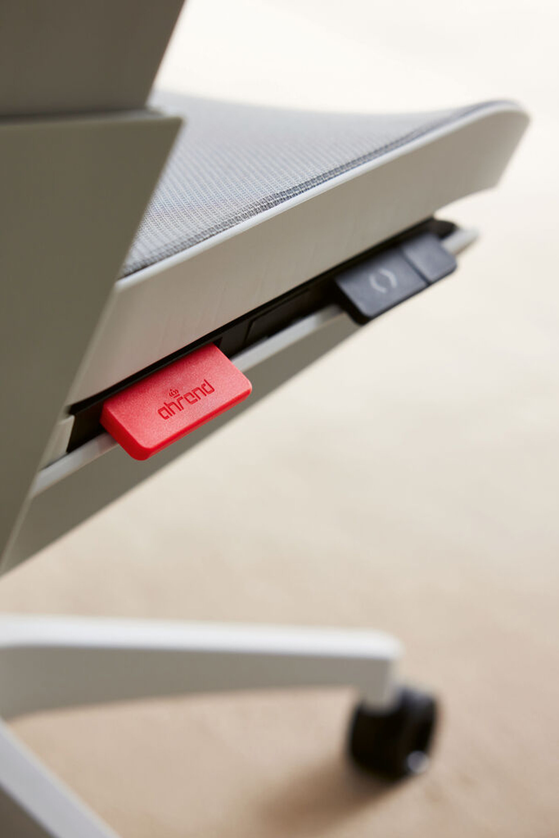 2025 Red Dot Product Design Award，furniture design ，Task Chair，