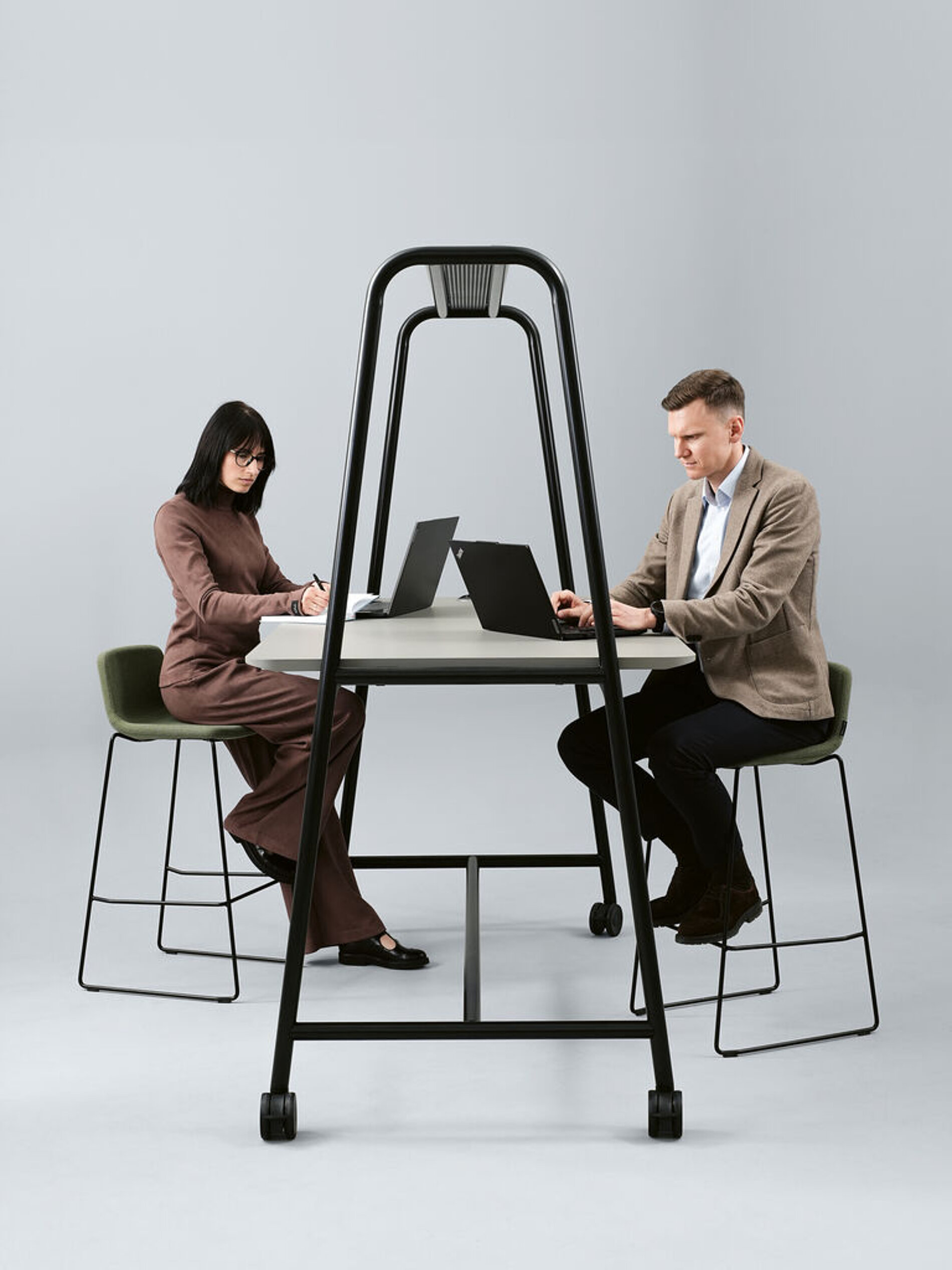 2025 Red Dot Product Design Award，furniture design ，Meeting and conference room furniture，