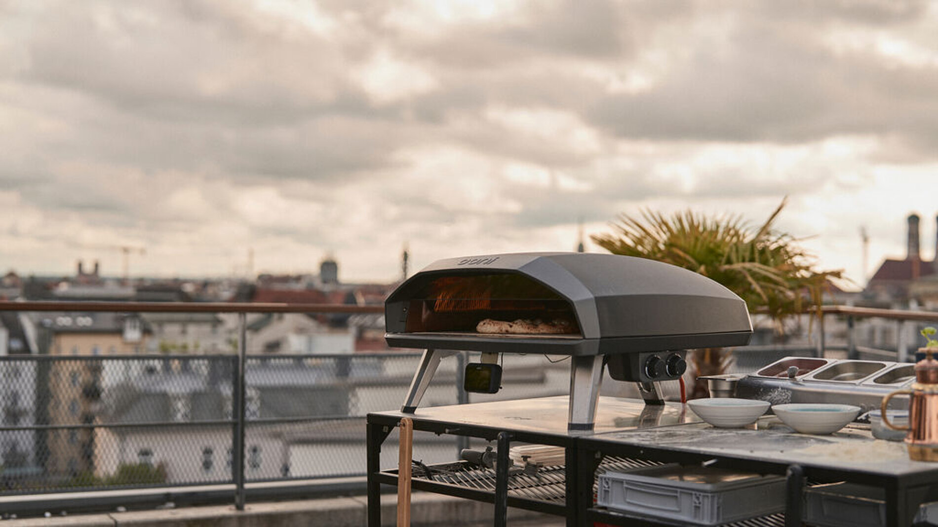 2025 Red Dot Product Design Award，Garden furniture and gardening tools，Outdoor oven，