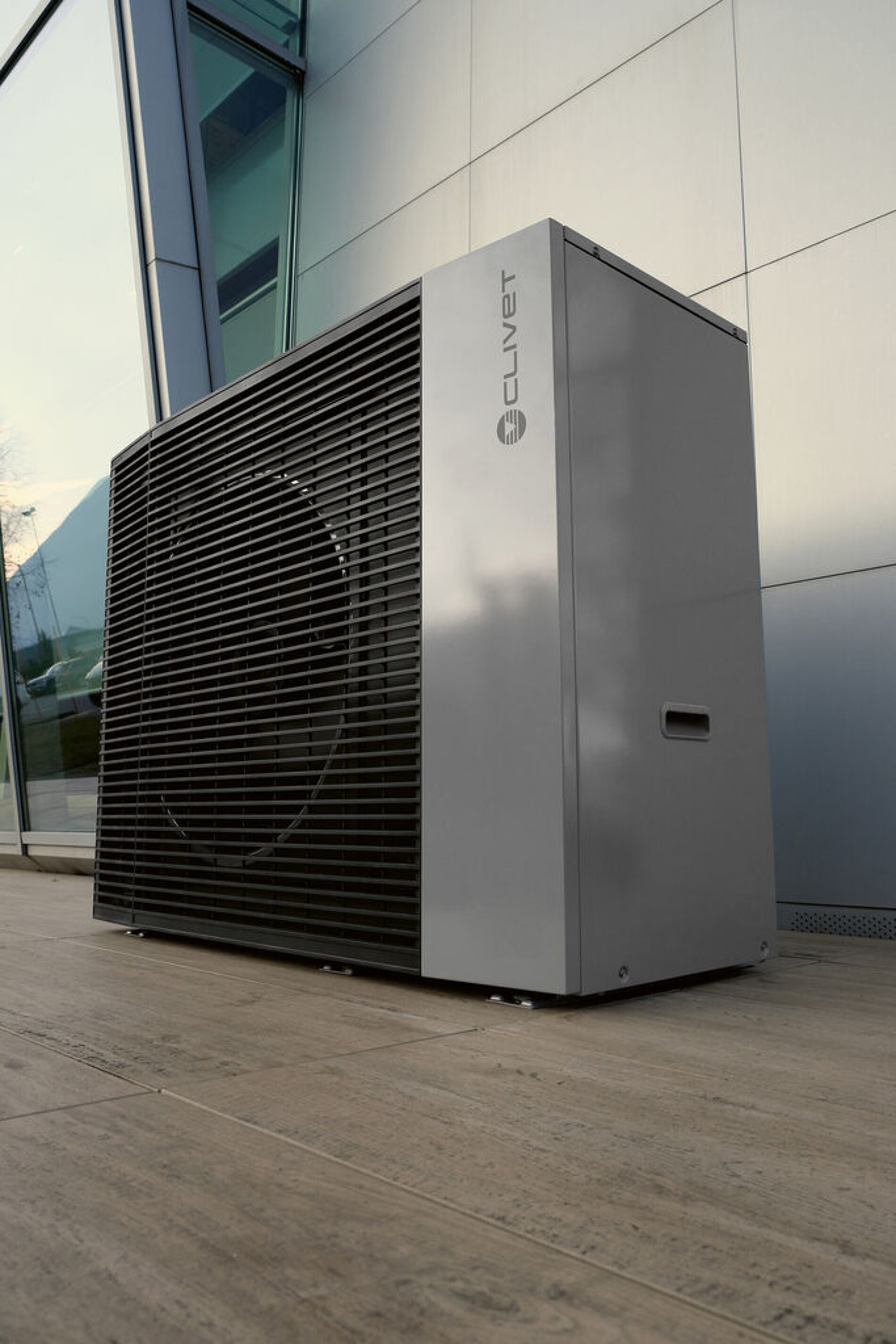 2025 Red Dot Product Design Award，Heating and cooling，Heat pump，