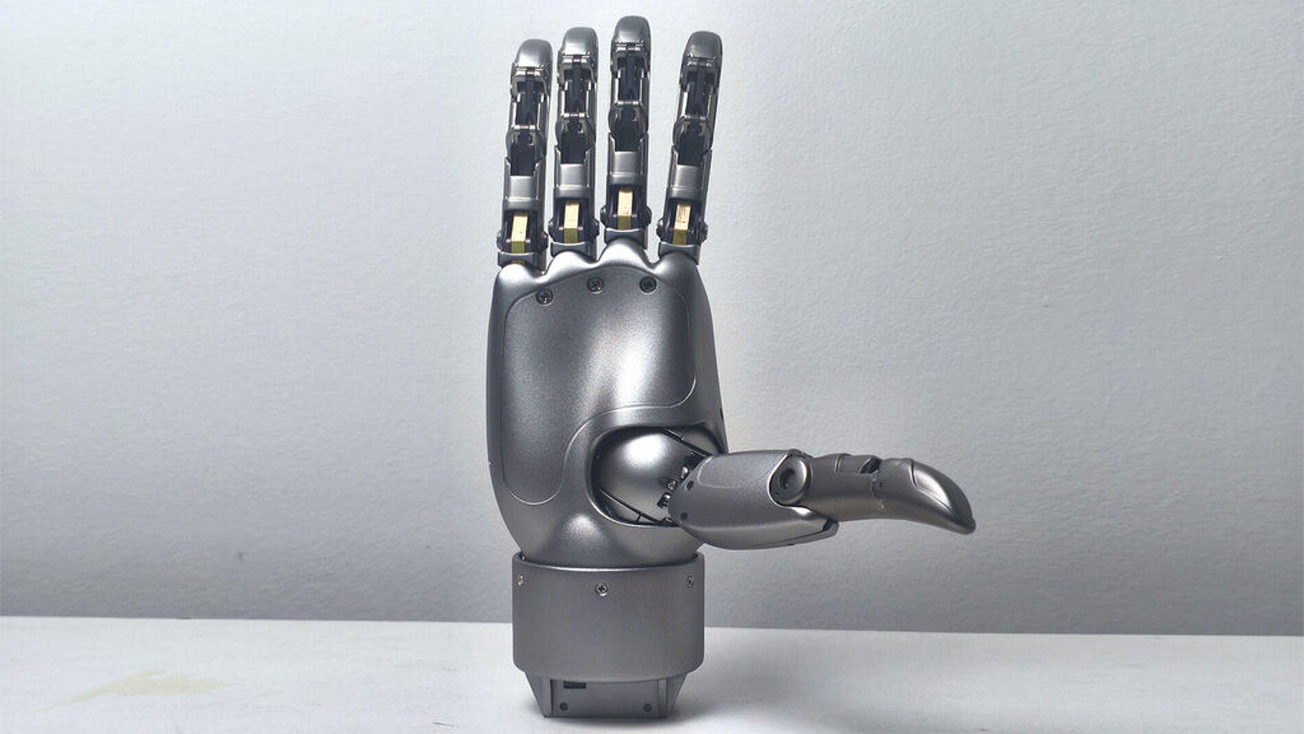 2025 Red Dot Product Design Award，Industrial Design and Robotics，Humanoid robot，
