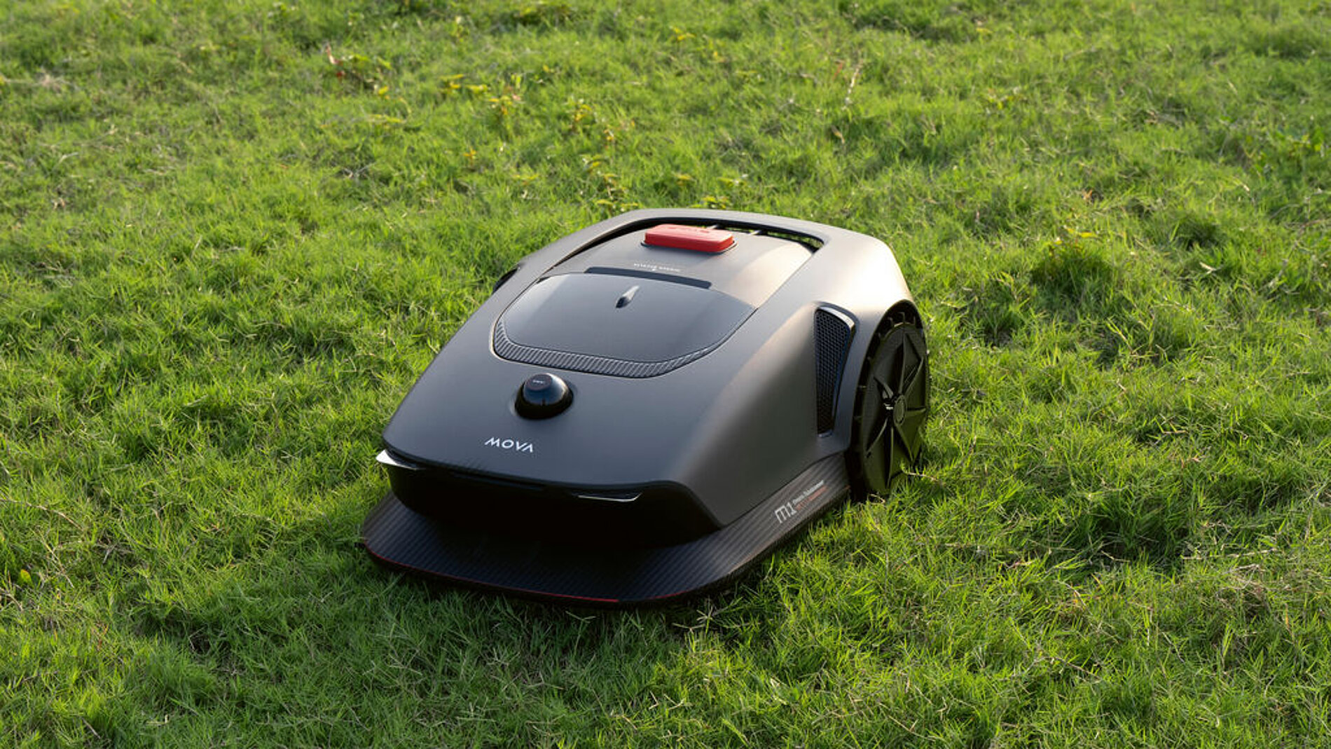 2025 Red Dot Product Design Award，Industrial Design and Robotics，Robot lawn mower，