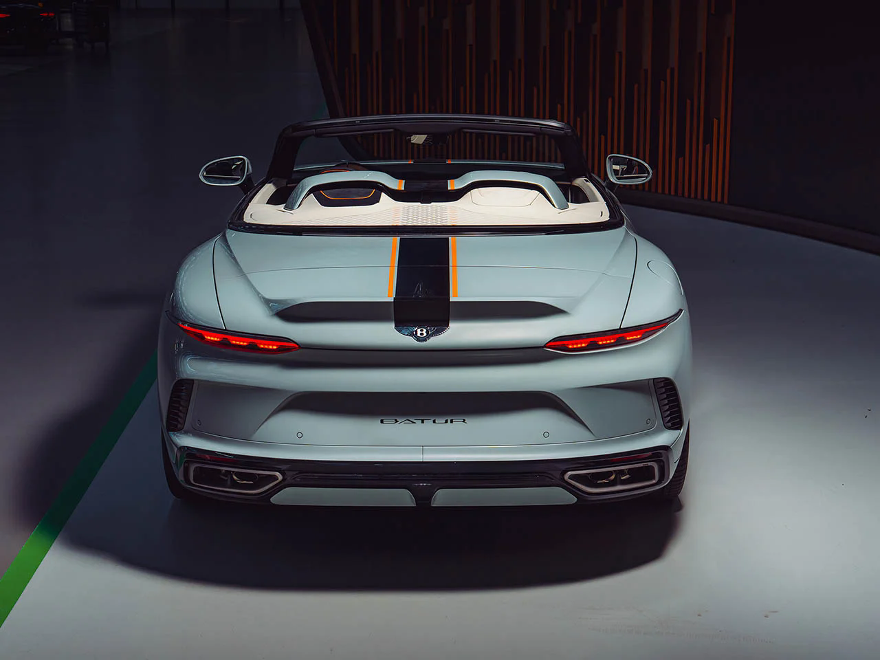 vehicle，automobile，Bentley，Sports car，