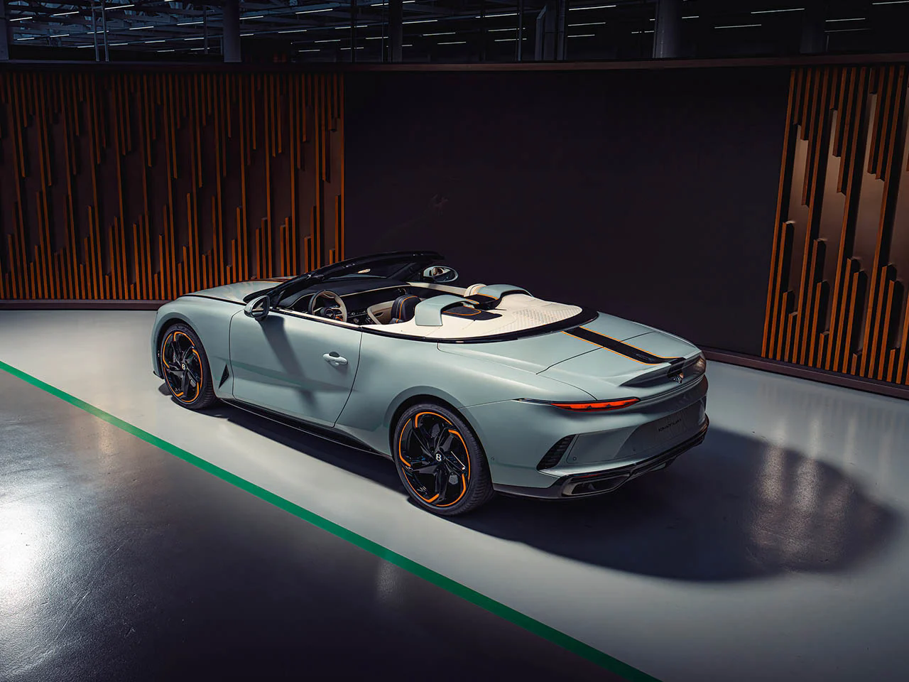 vehicle，automobile，Bentley，Sports car，