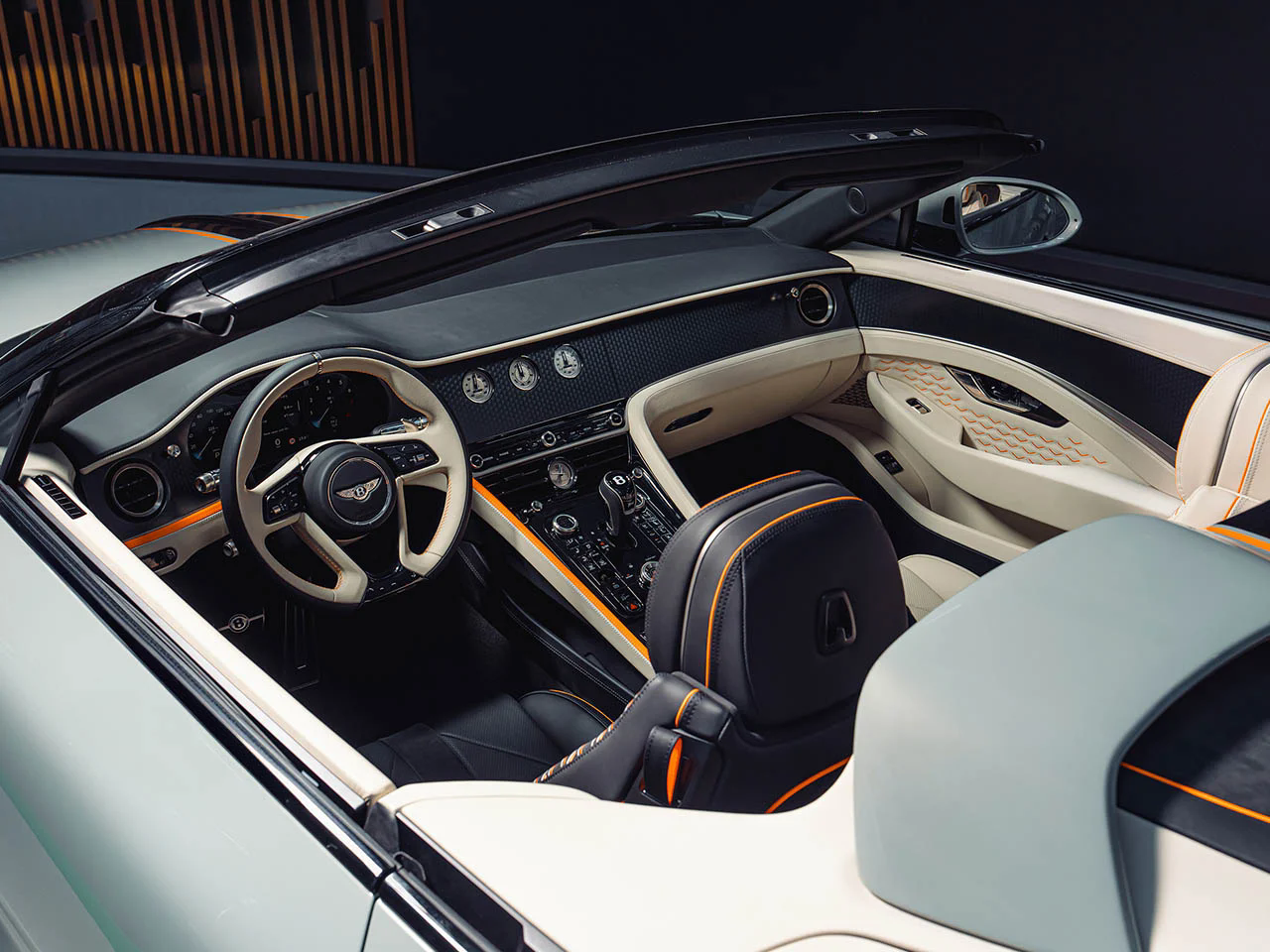 vehicle，automobile，Bentley，Sports car，