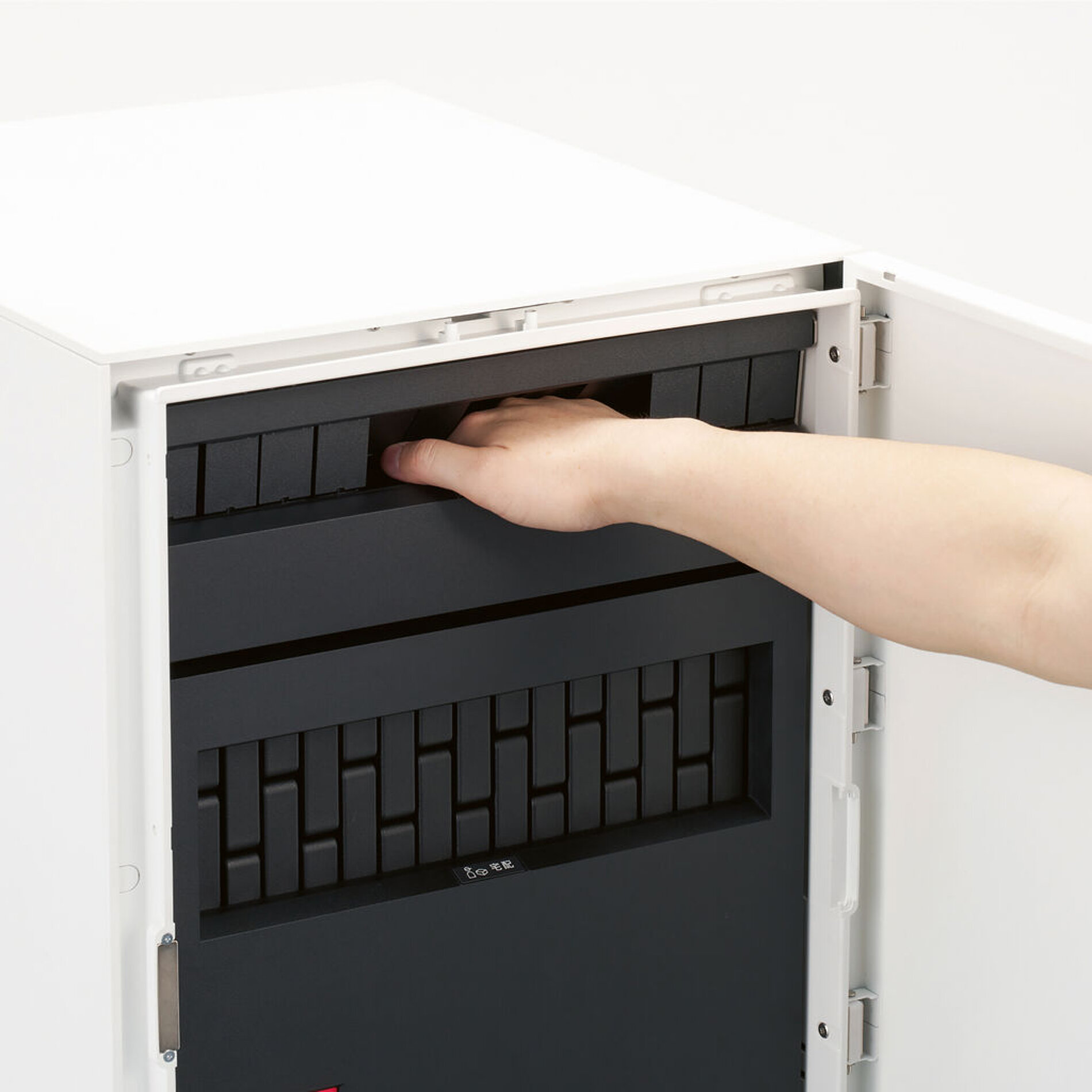 2025 Red Dot Product Design Award，Interior Design and Architecture，Parcel and letter box，