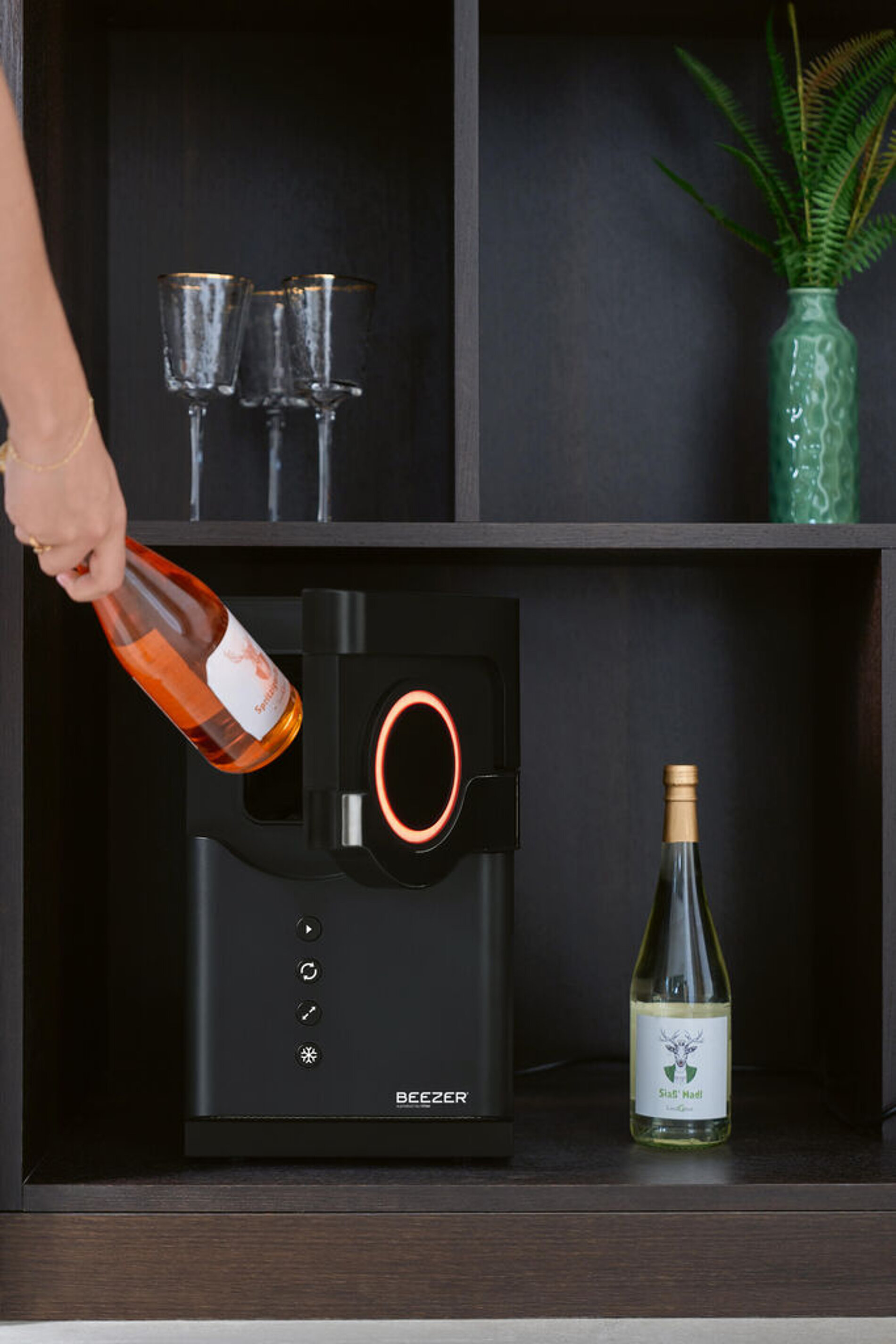 2025 Red Dot Product Design Award，Kitchen Design & Kitchen Appliances & Tableware，Refrigerator，