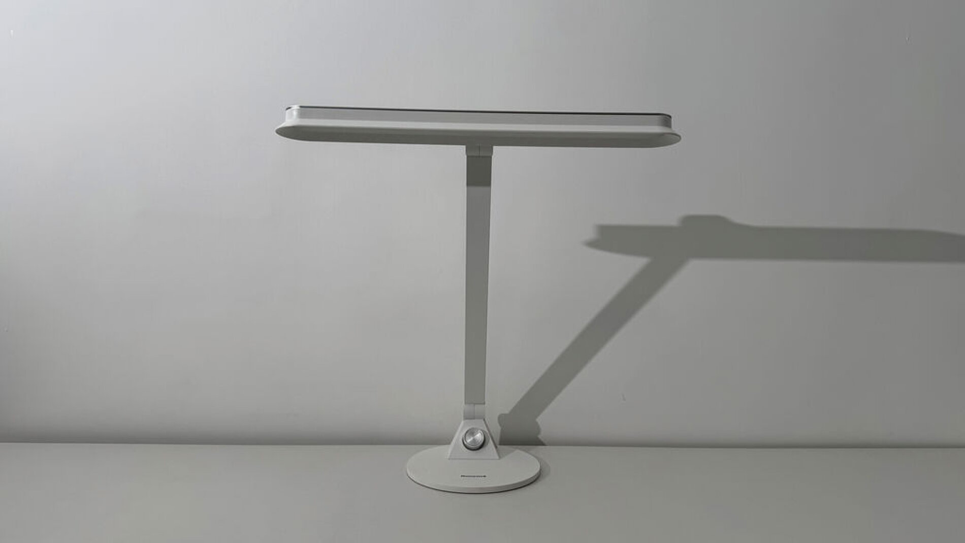2025 Red Dot Product Design Award，Lighting and lamps，Desk lamp，