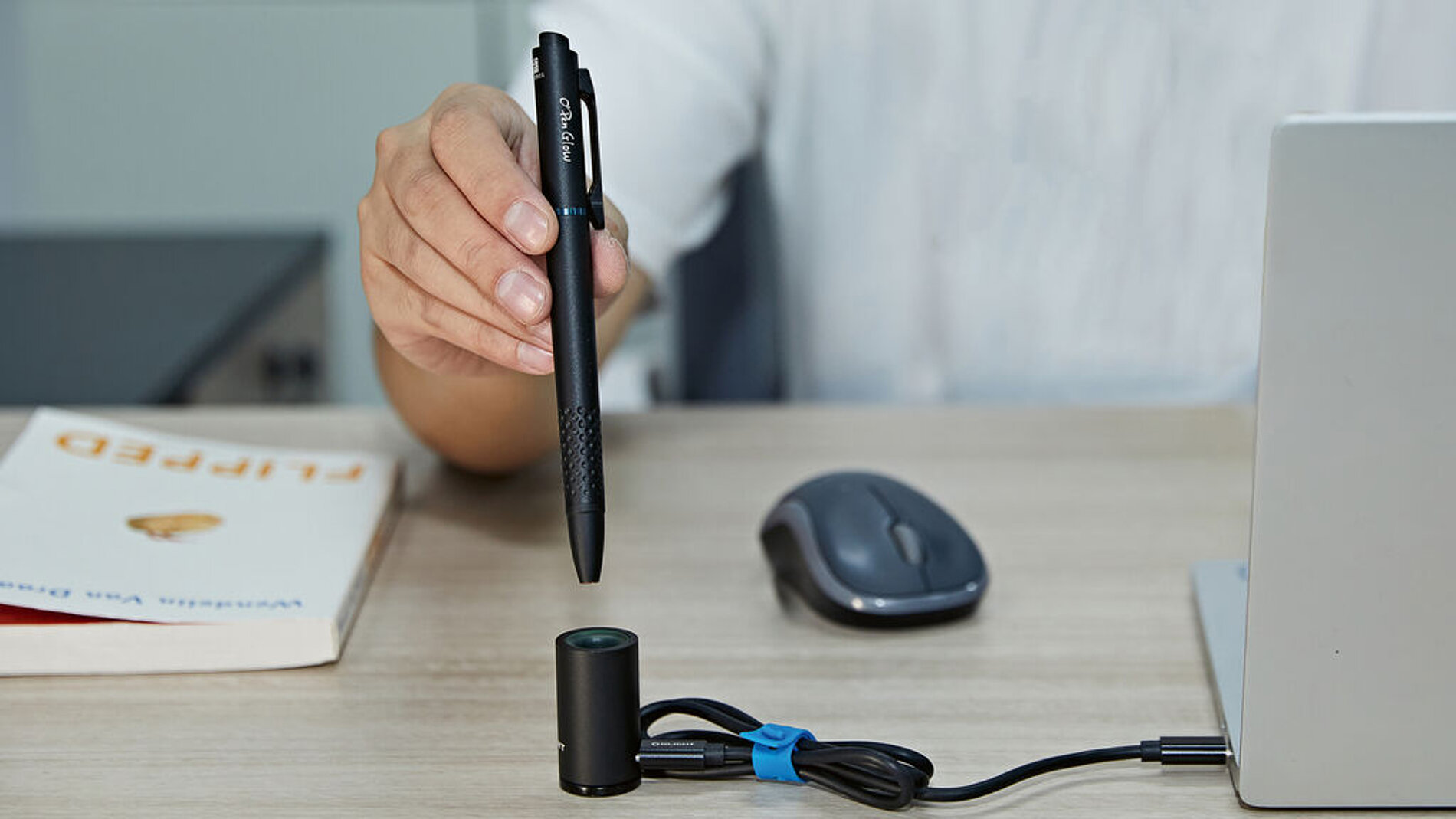 2025 Red Dot Product Design Award，Lighting and lamps，Pen lamp，