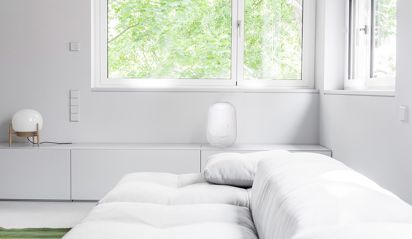 white，household electrical appliances，vomiting，dehumidifier，