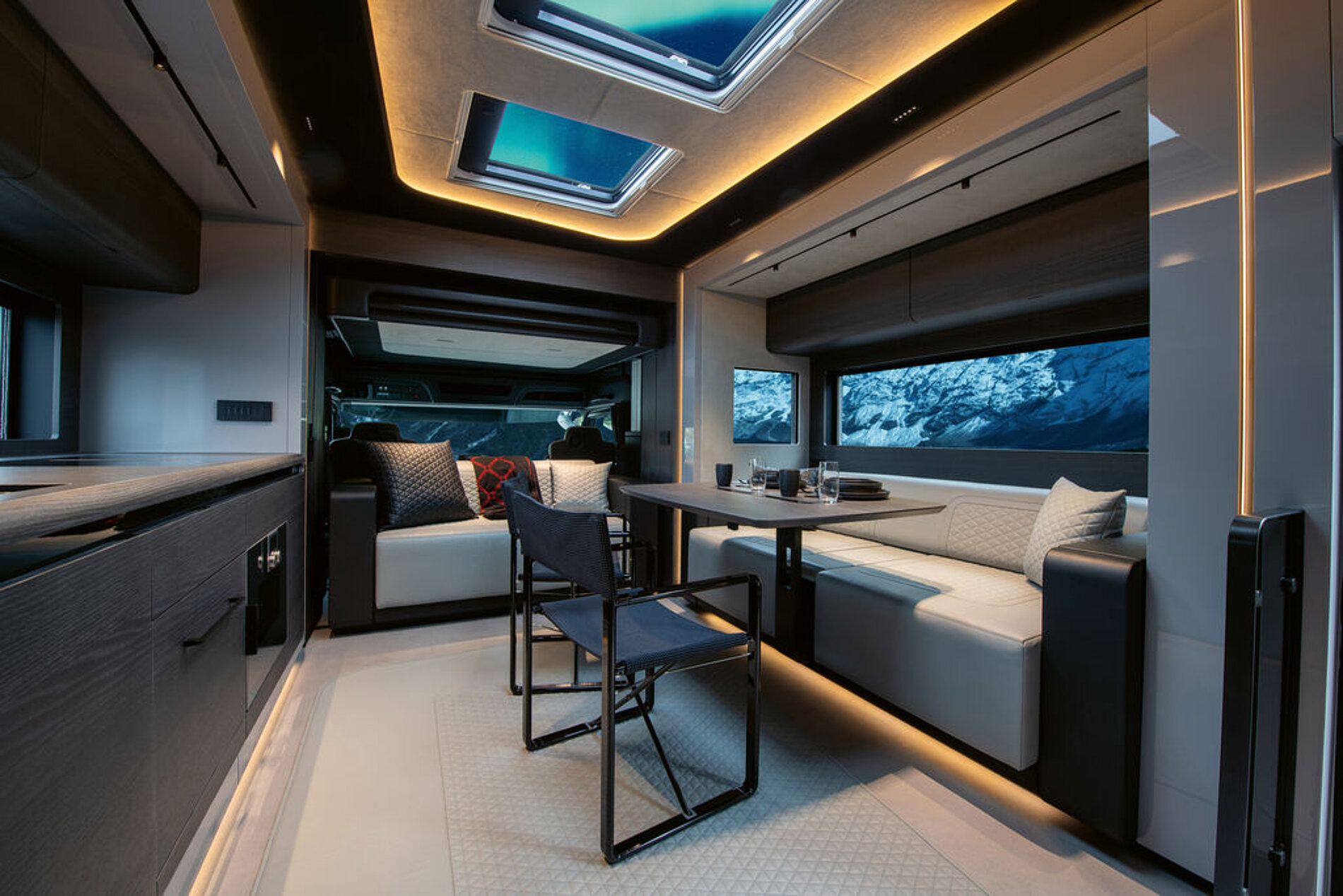 2025 Red Dot Product Design Award，mobility，luxury liner，
