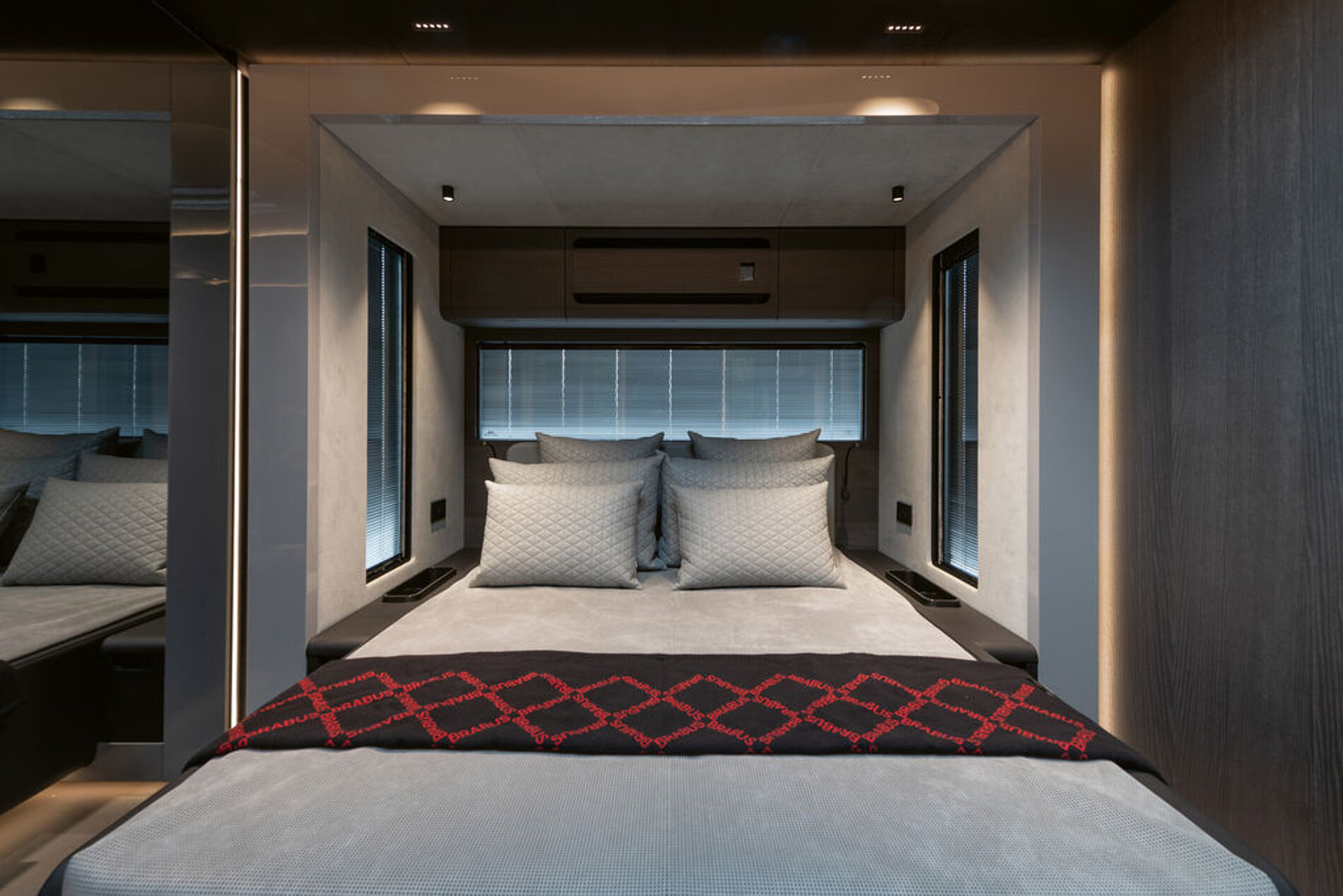 2025 Red Dot Product Design Award，mobility，luxury liner，