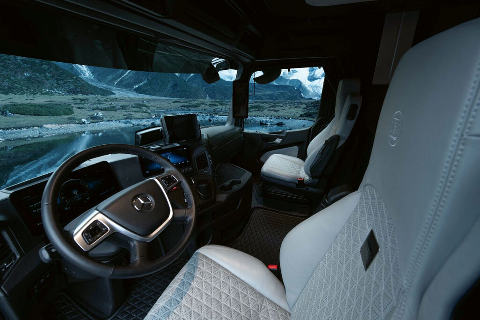 2025 Red Dot Product Design Award，mobility，luxury liner，