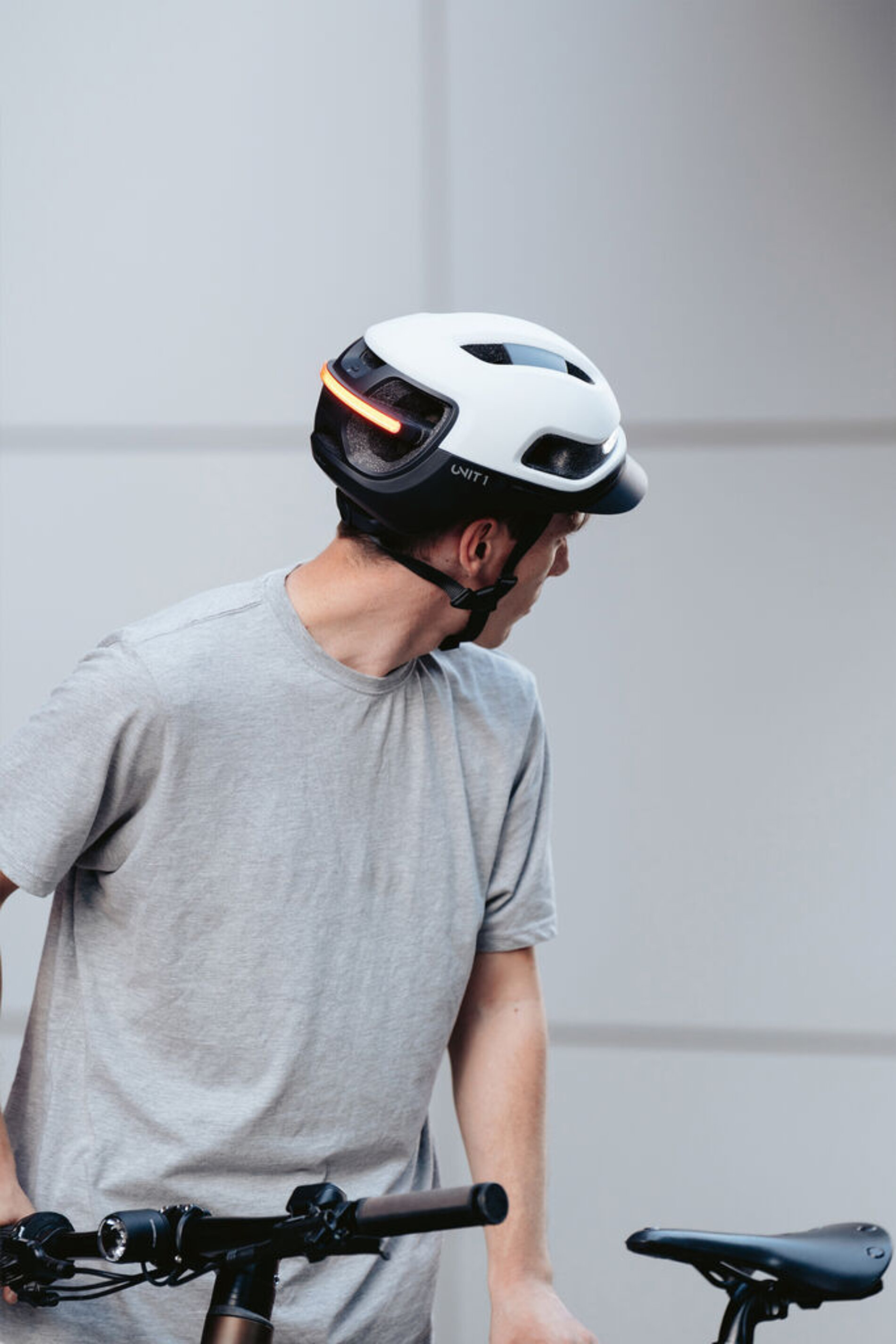 2025 Red Dot Product Design Award，mobility，Smart helmet，