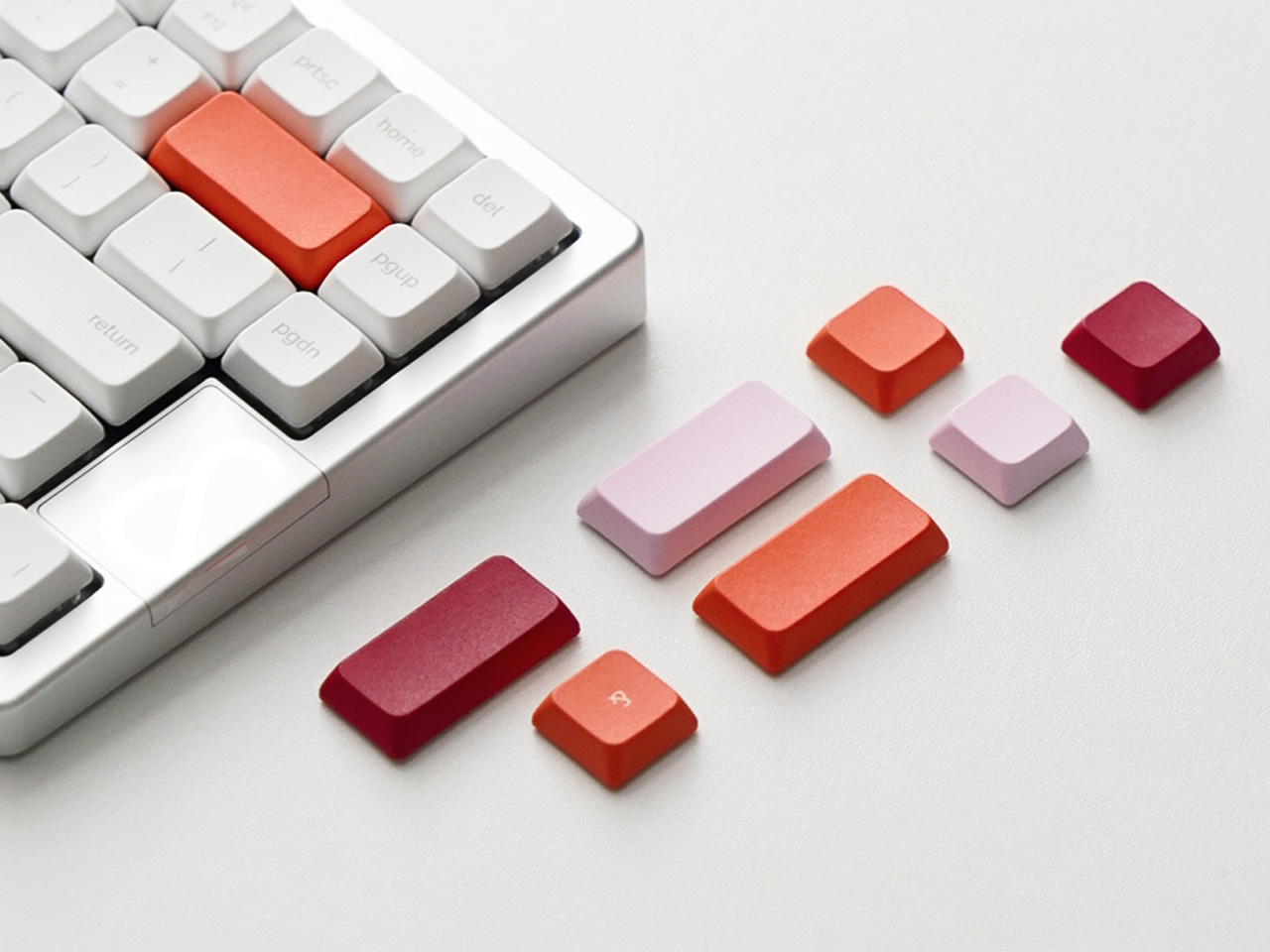 NocFree，Wireless Split Keyboard，Ergonomics，Desktop Art，magnetic attraction connection，